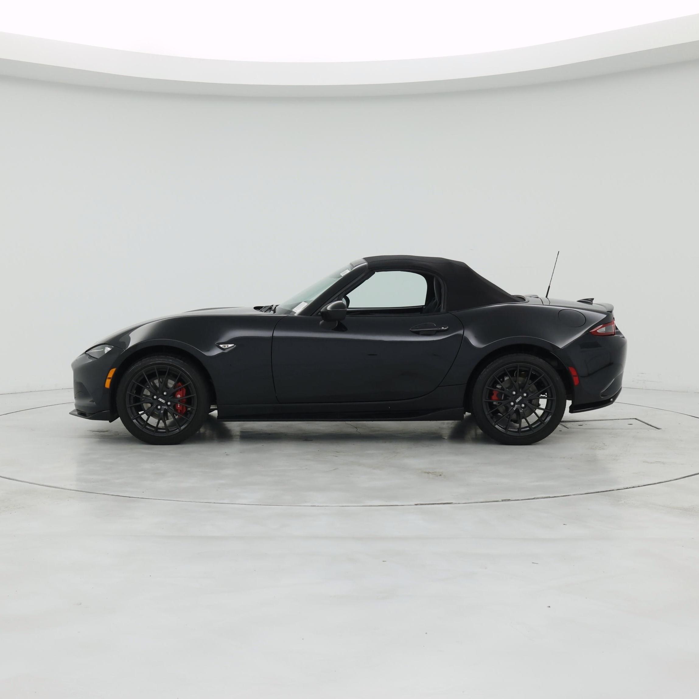 Thumbnail: 2023 Mazda MX-5 Miata - 3