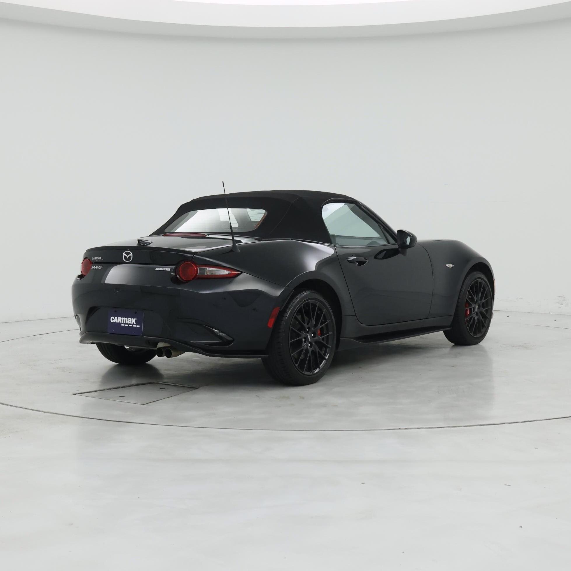 Thumbnail: 2023 Mazda MX-5 Miata - 8