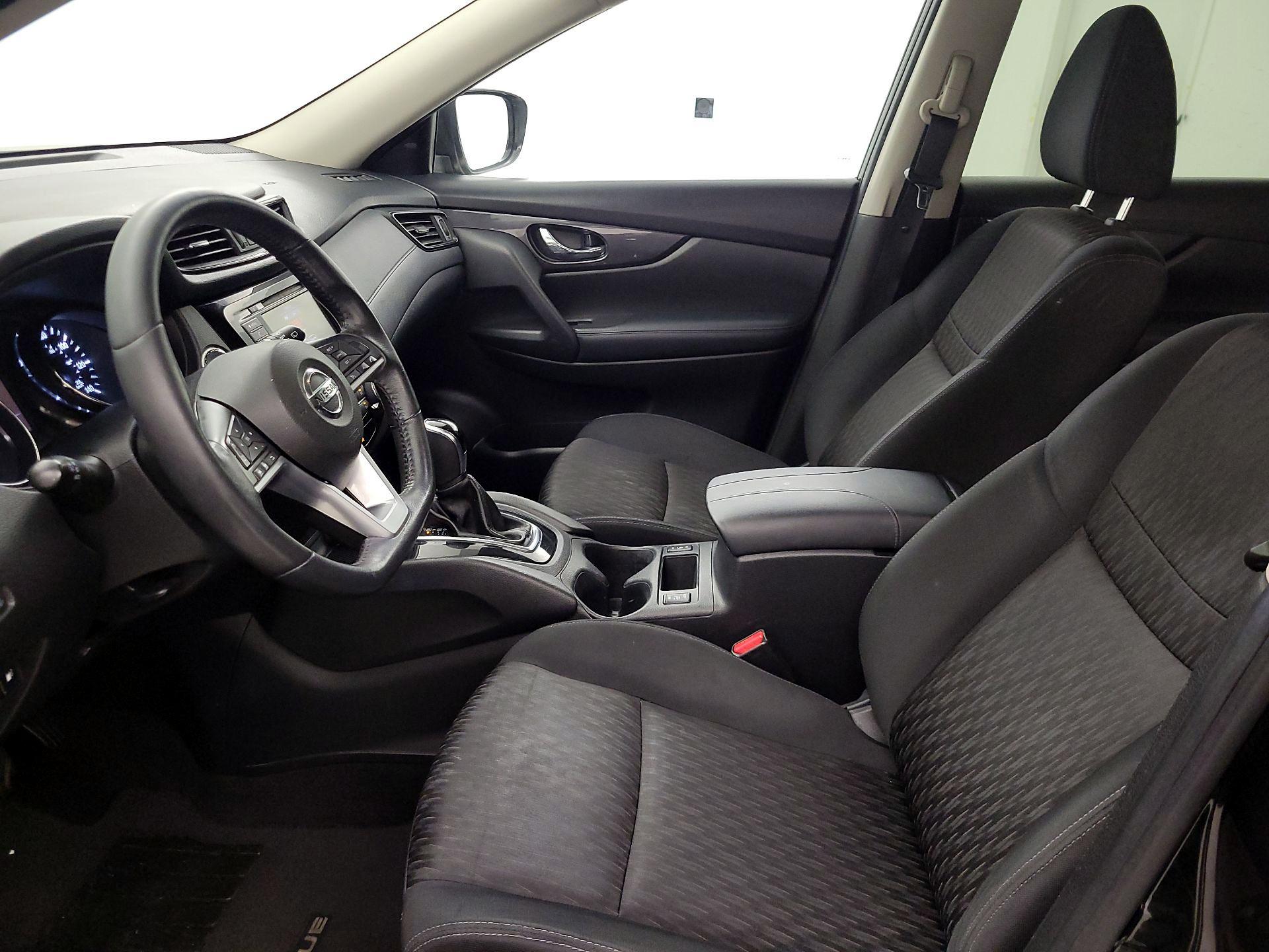 Thumbnail: 2018 Nissan Rogue - 11