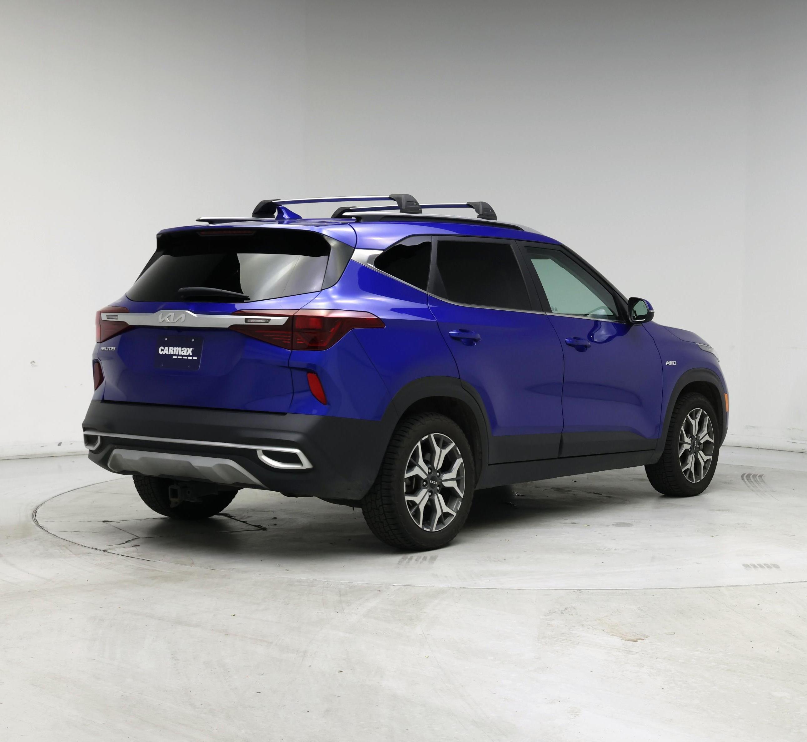 Thumbnail: 2022 Kia Seltos - 8
