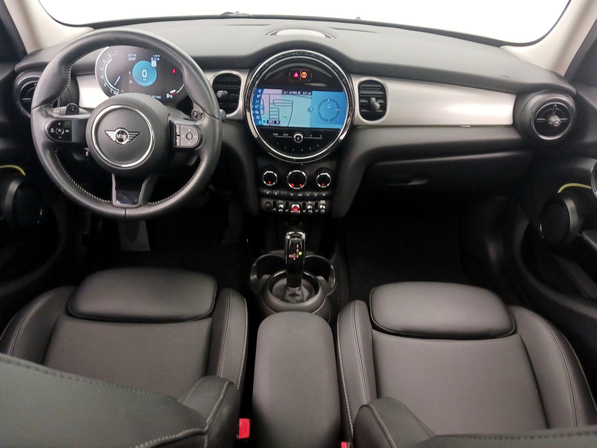 Thumbnail: 2022 MINI Cooper Hardtop - 9