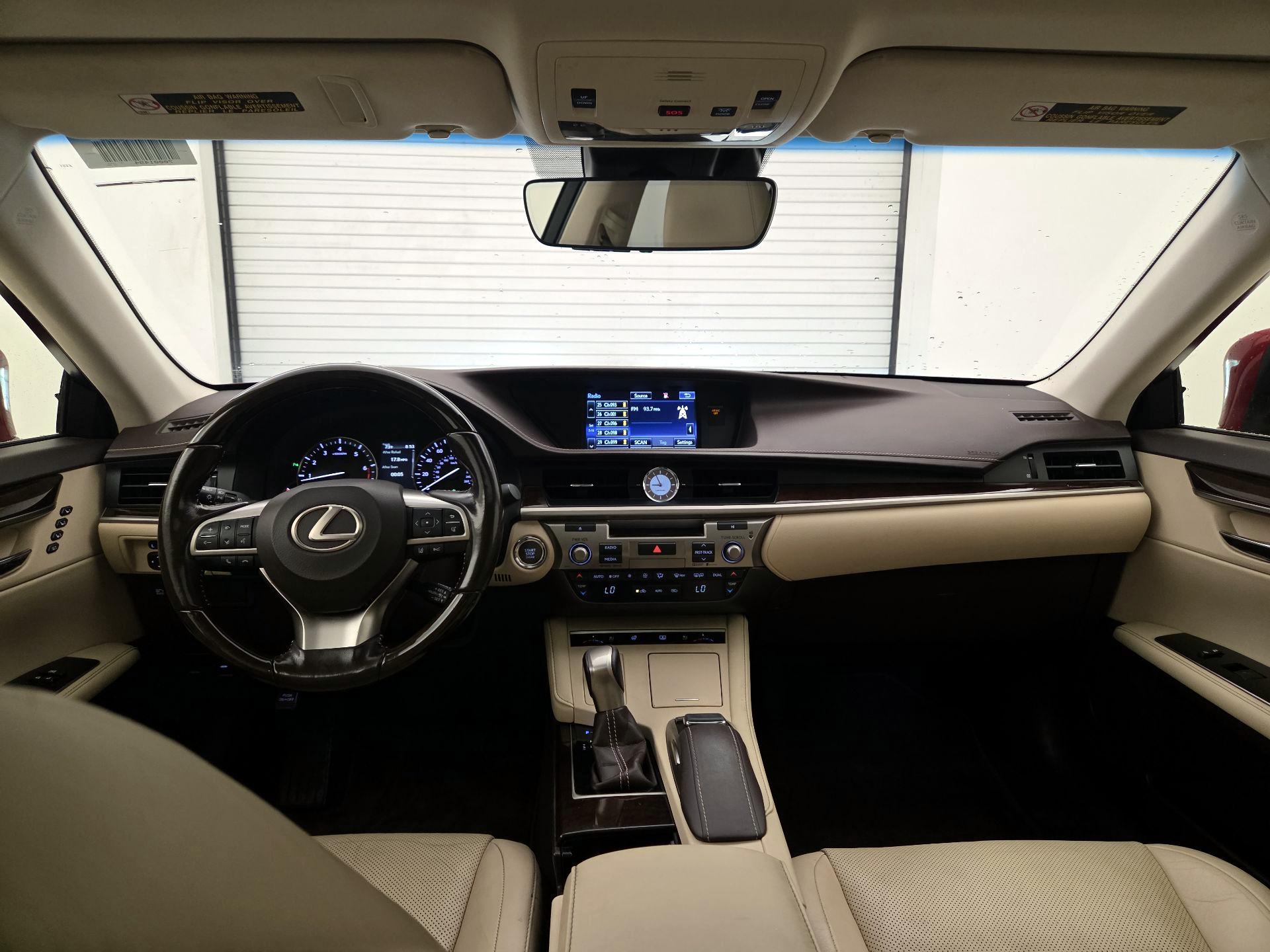 Thumbnail: 2016 Lexus ES - 9
