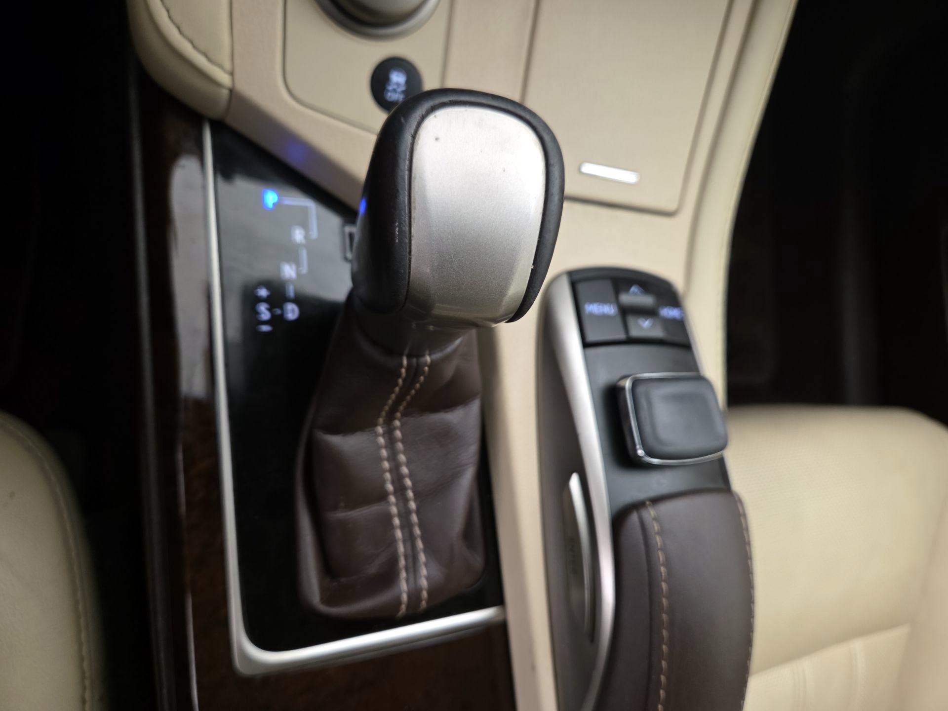 Thumbnail: 2016 Lexus ES - 17
