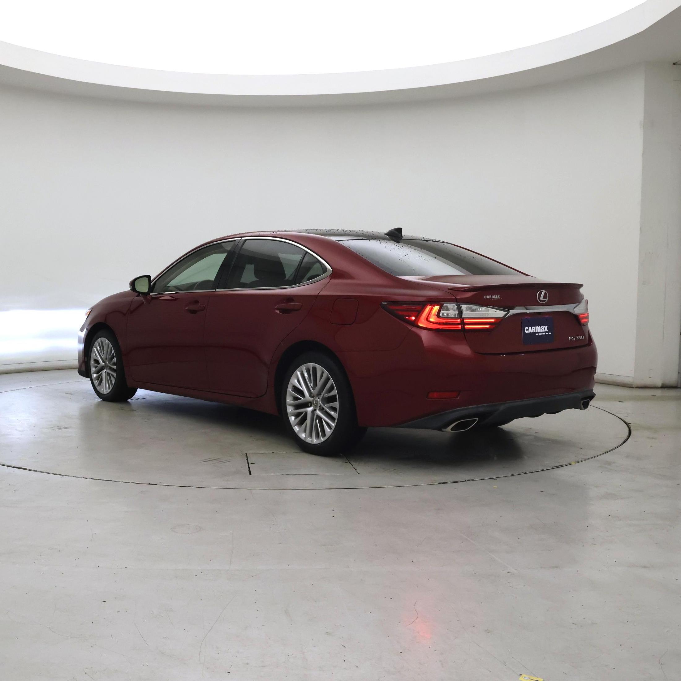 Thumbnail: 2016 Lexus ES - 2
