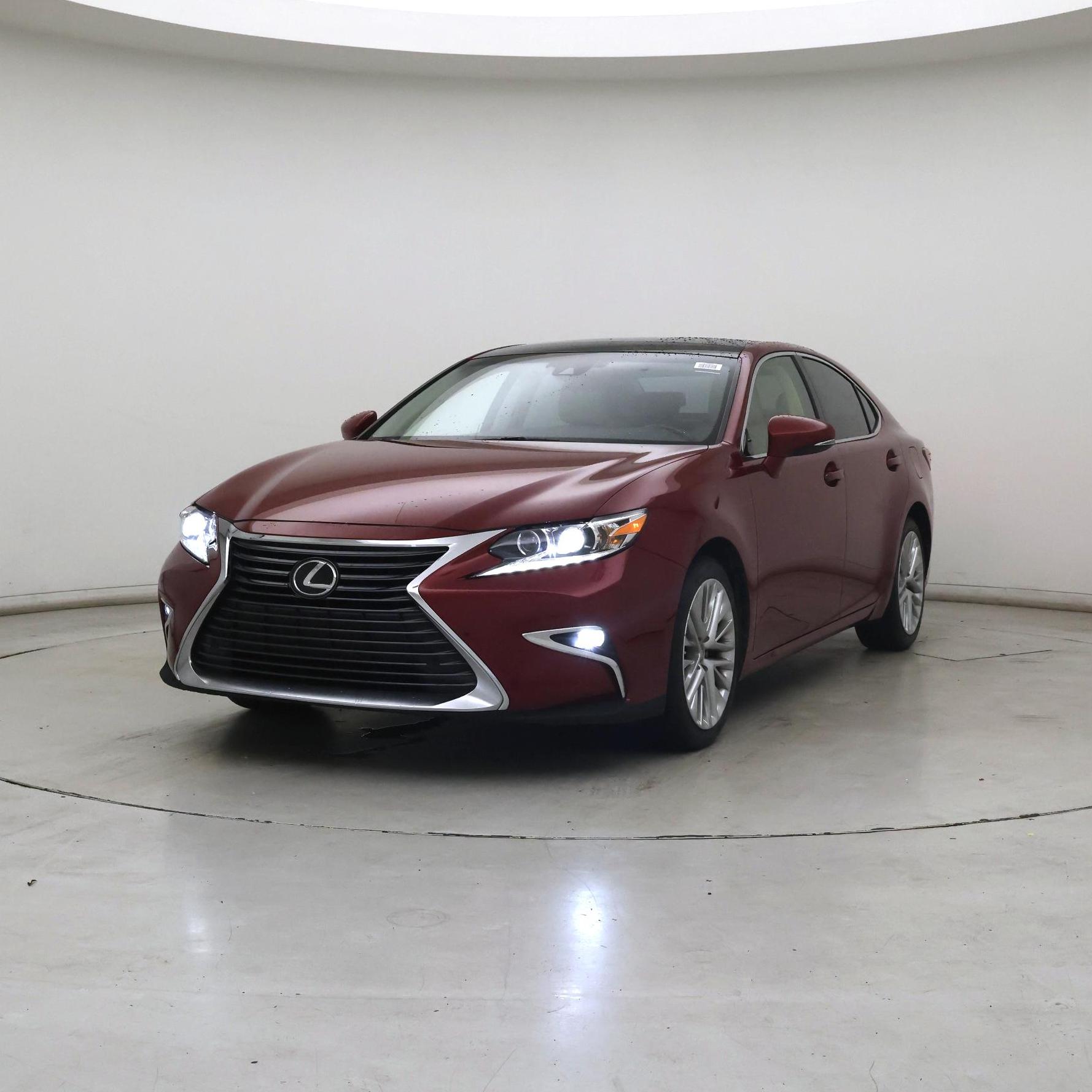 Thumbnail: 2016 Lexus ES - 4