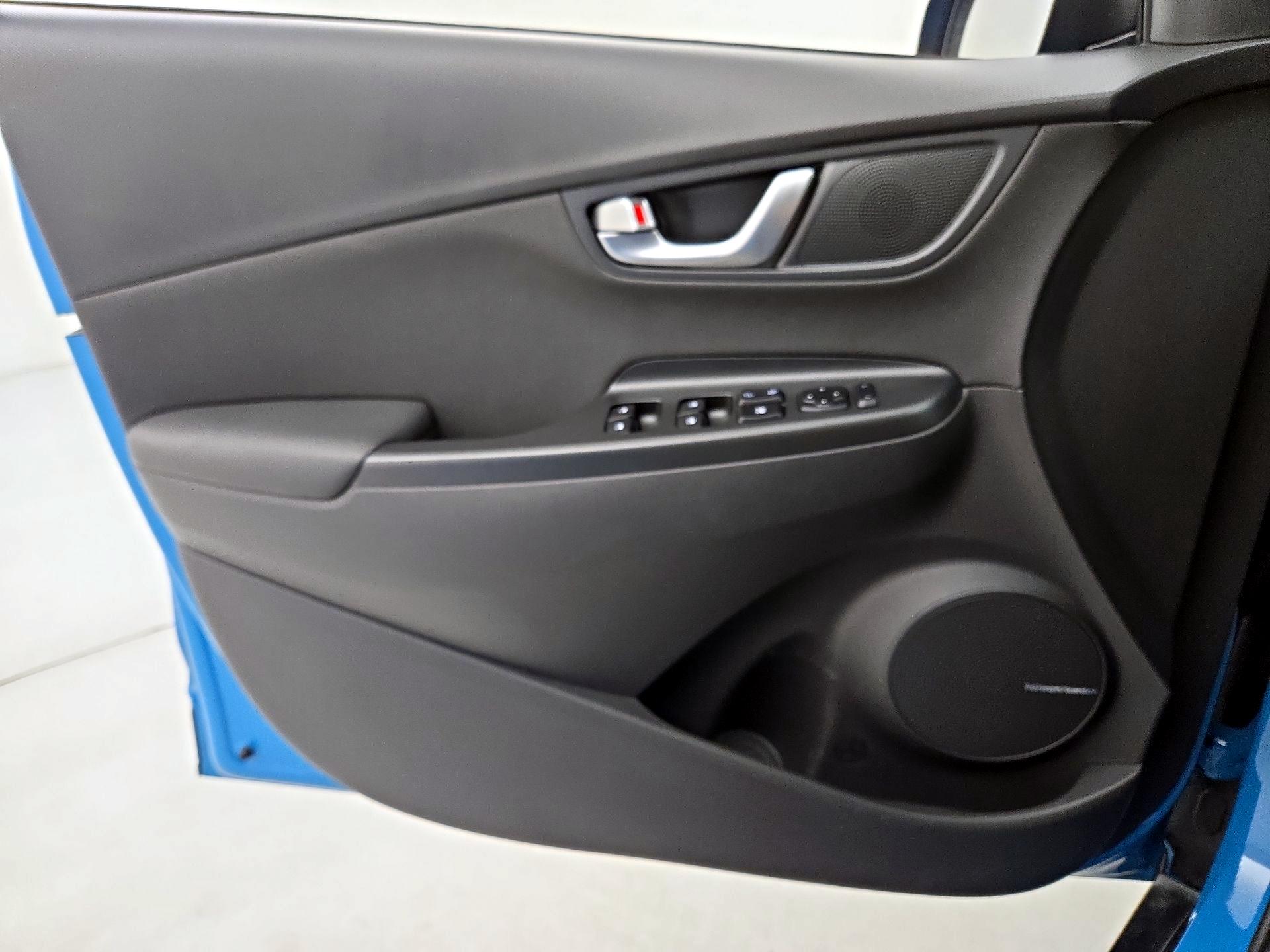 Thumbnail: 2023 Hyundai Kona - 12
