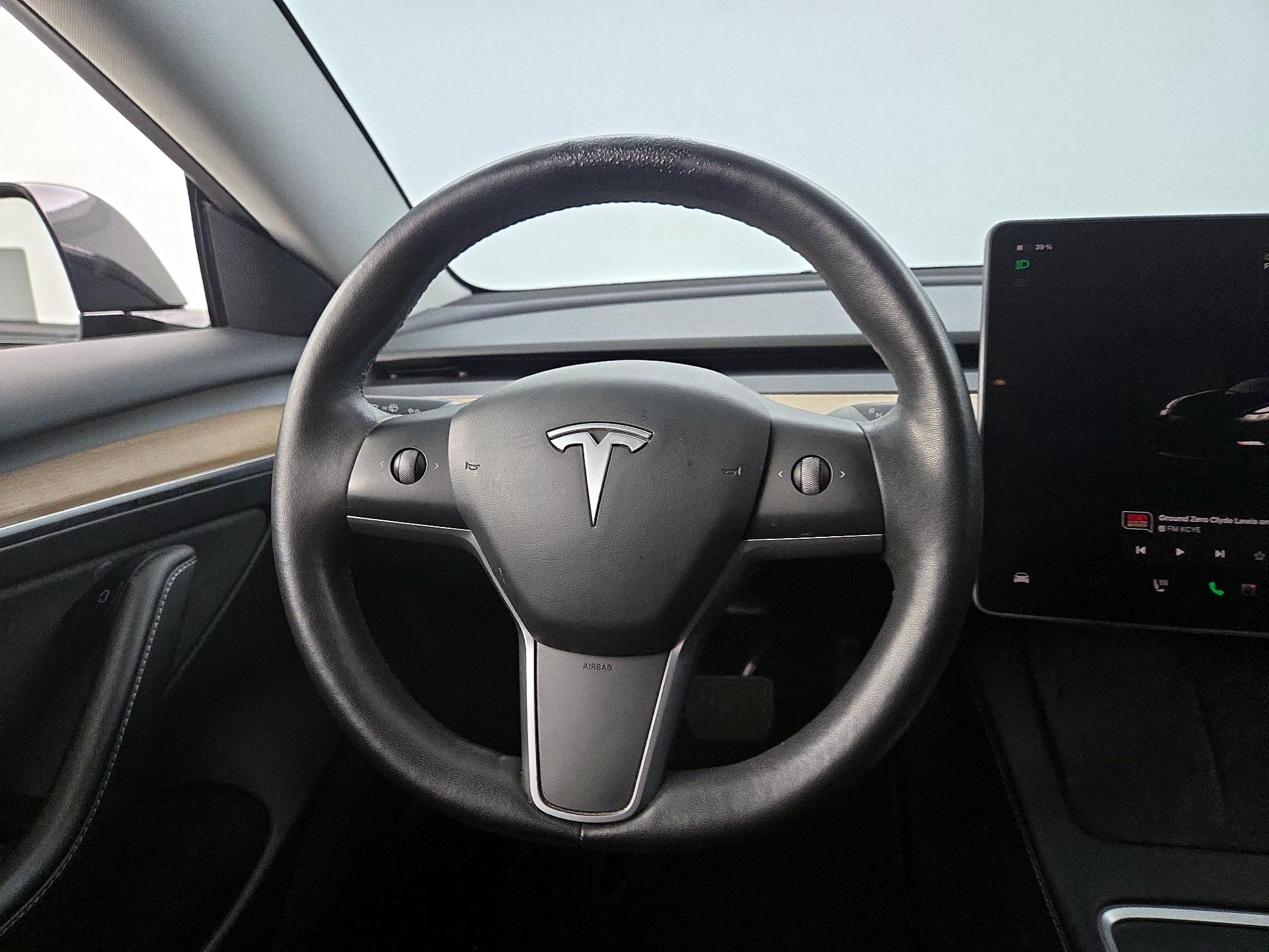 Thumbnail: 2023 Tesla Model 3 - 10