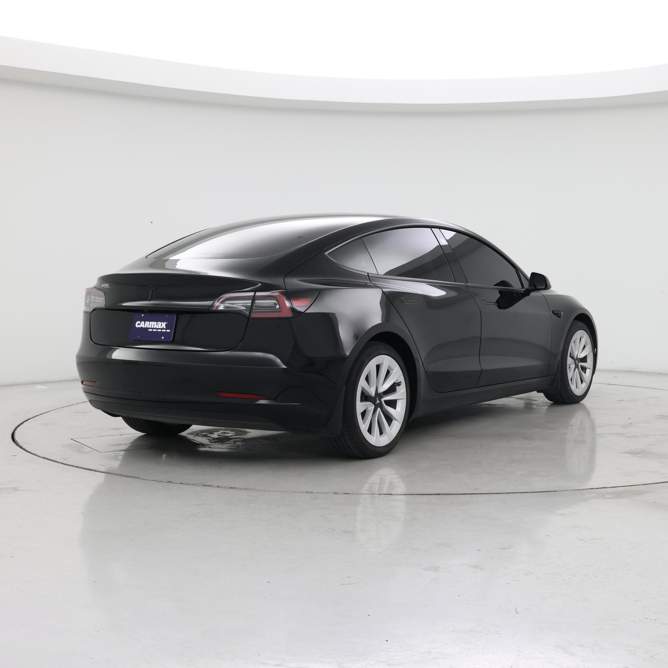 Thumbnail: 2023 Tesla Model 3 - 8