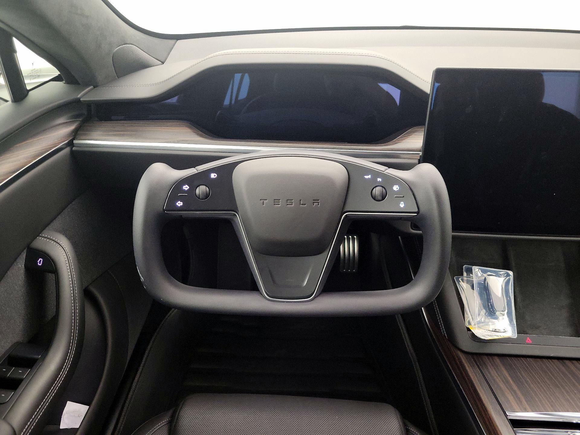 Thumbnail: 2021 Tesla Model S - 10