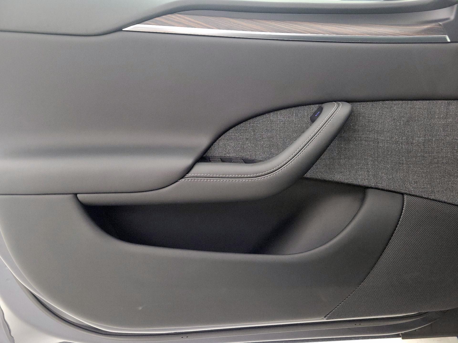 Thumbnail: 2021 Tesla Model S - 12