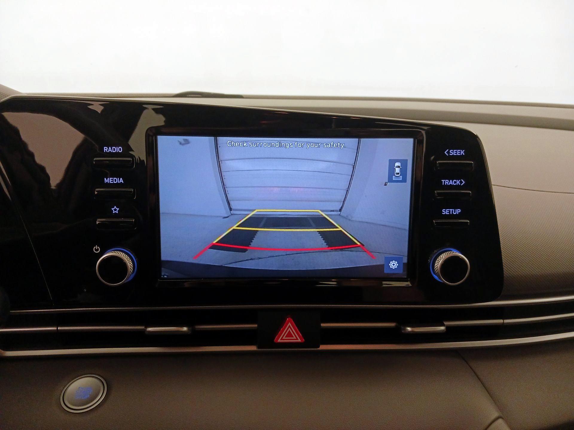 Thumbnail: 2021 Hyundai Elantra - 14