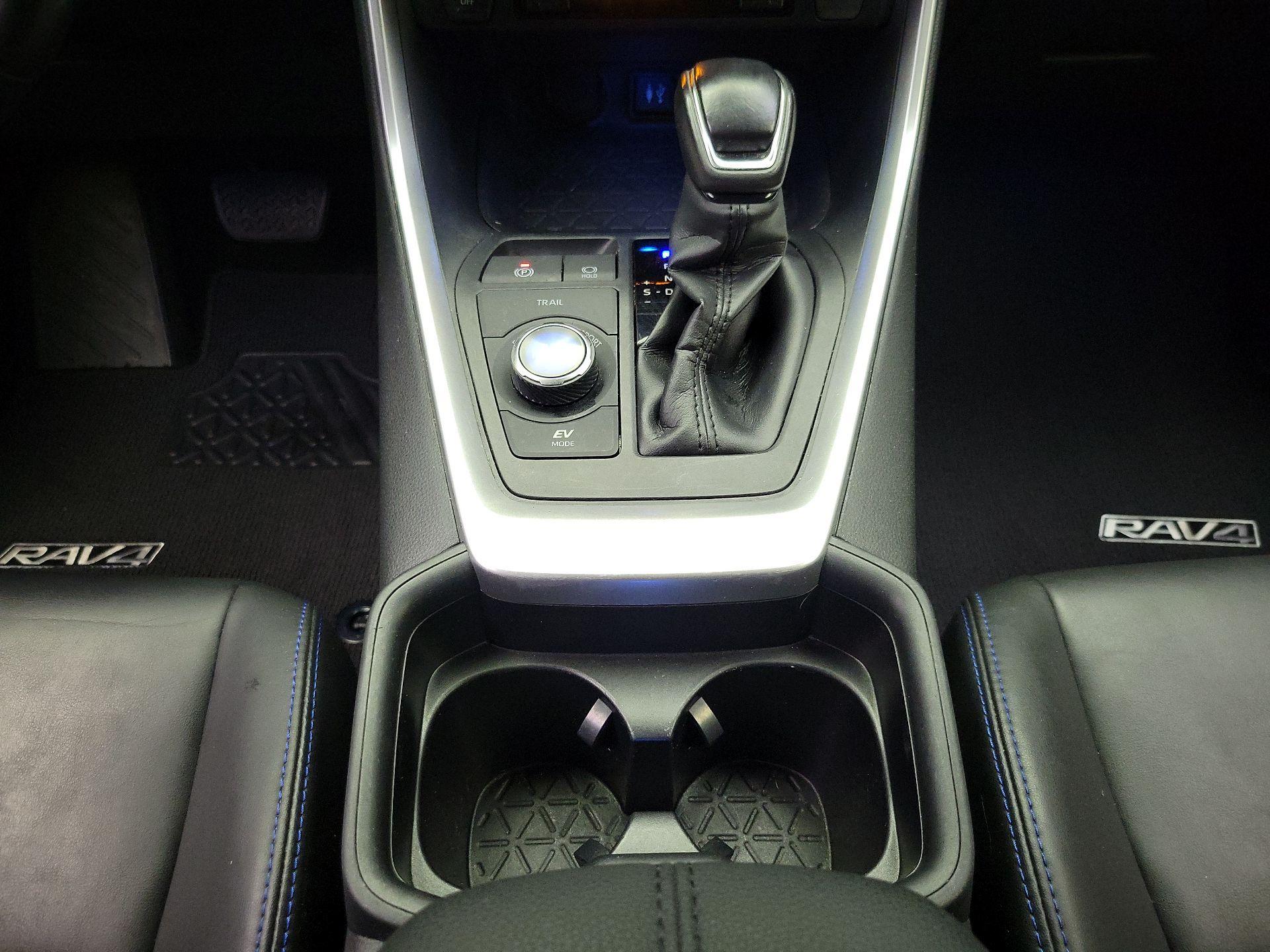 Thumbnail: 2019 Toyota RAV4 - 18