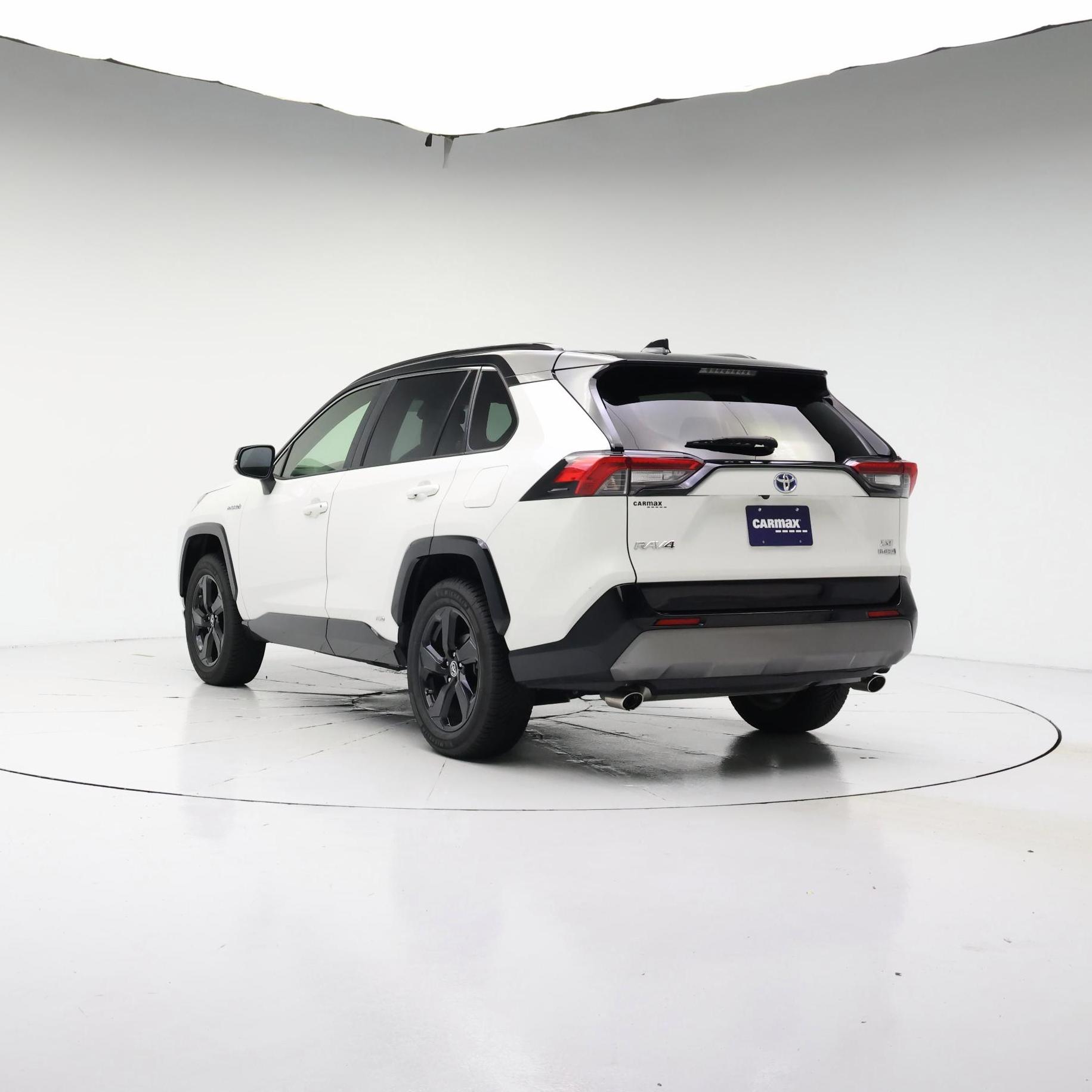 Thumbnail: 2019 Toyota RAV4 - 2