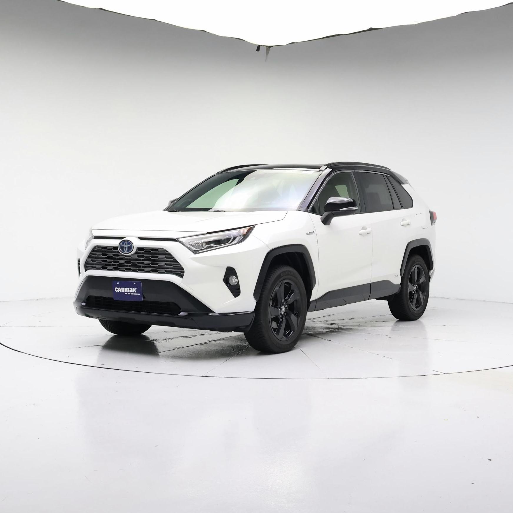 Thumbnail: 2019 Toyota RAV4 - 4