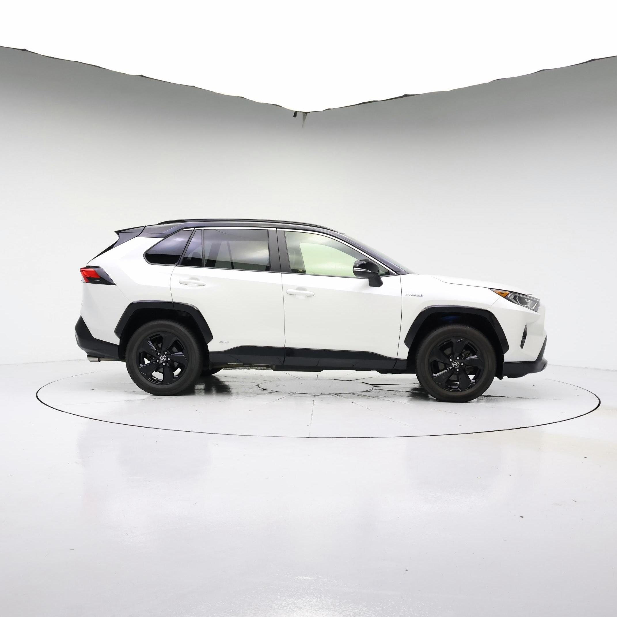 Thumbnail: 2019 Toyota RAV4 - 7