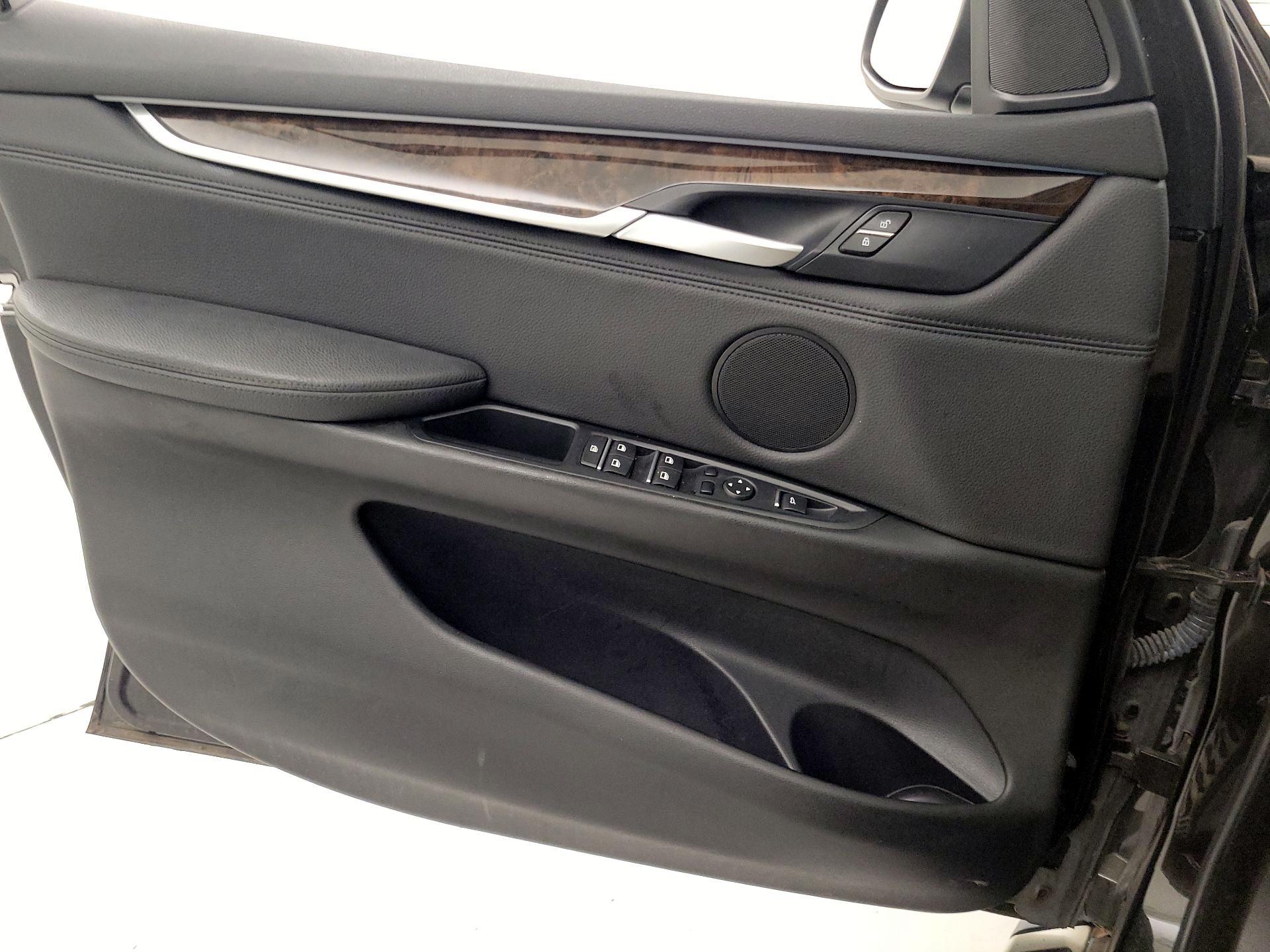 Thumbnail: 2015 BMW X5 - 12