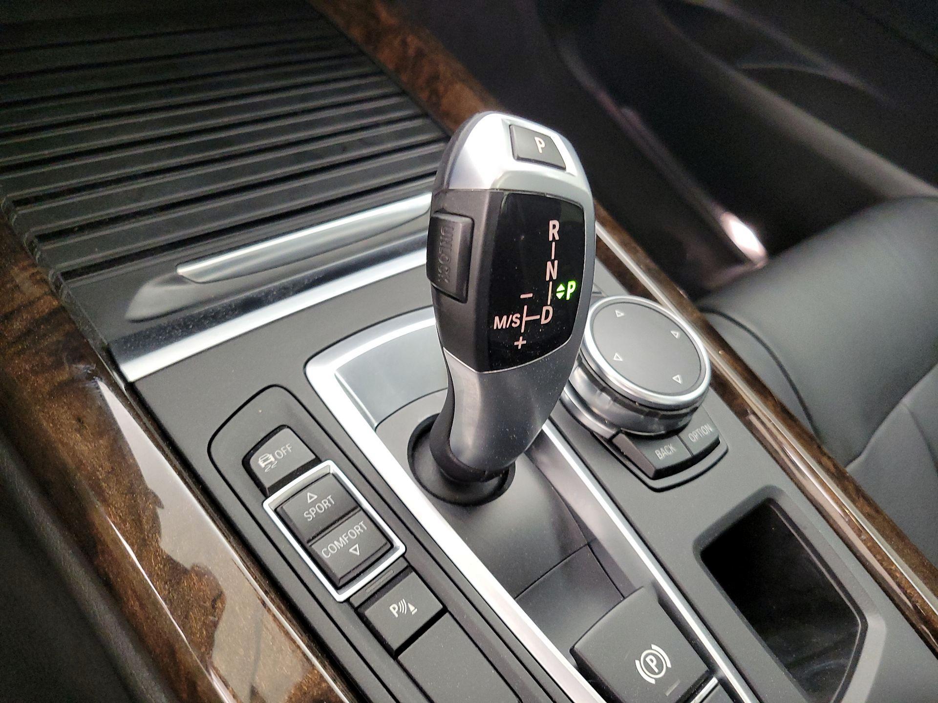 Thumbnail: 2015 BMW X5 - 18