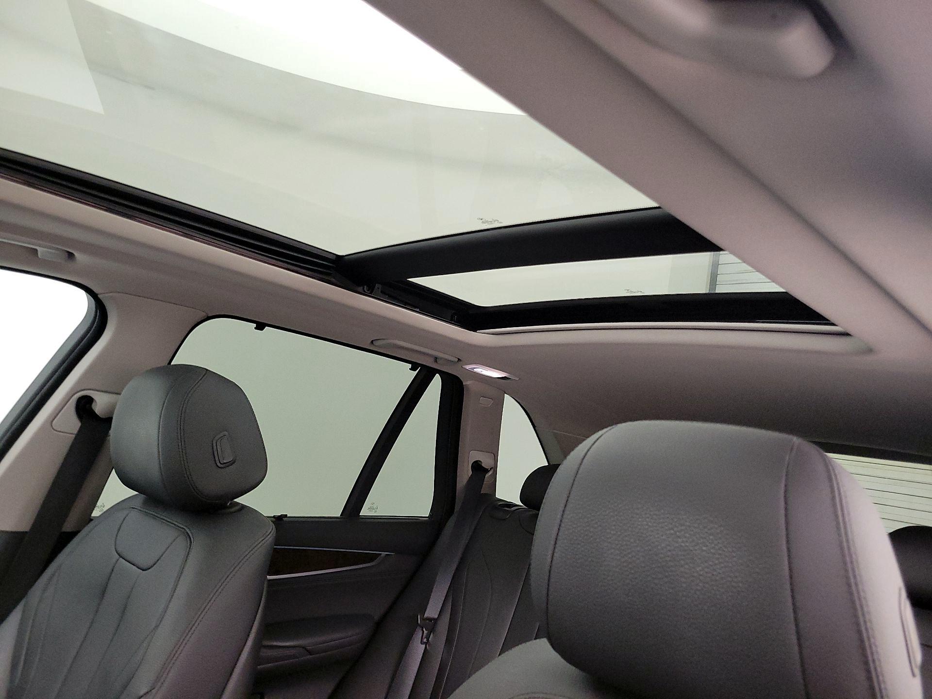 Thumbnail: 2015 BMW X5 - 19