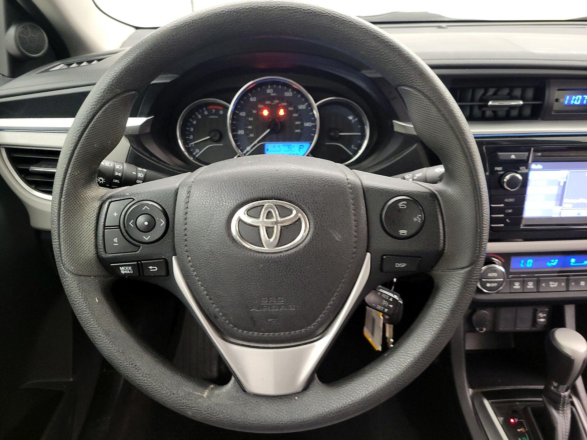 Thumbnail: 2016 Toyota Corolla - 10