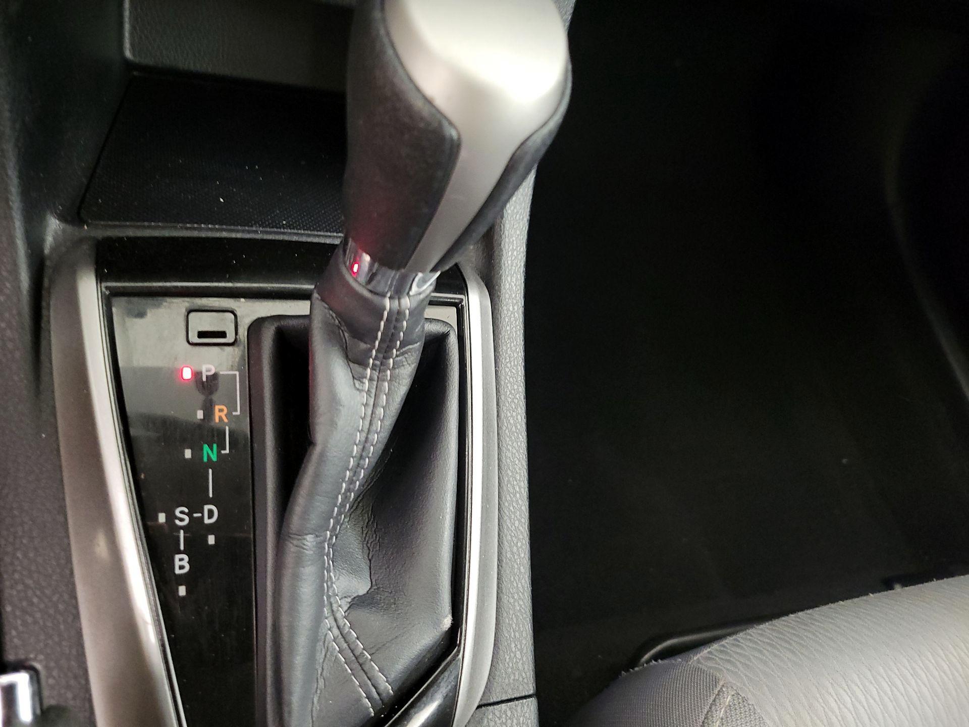 Thumbnail: 2016 Toyota Corolla - 17