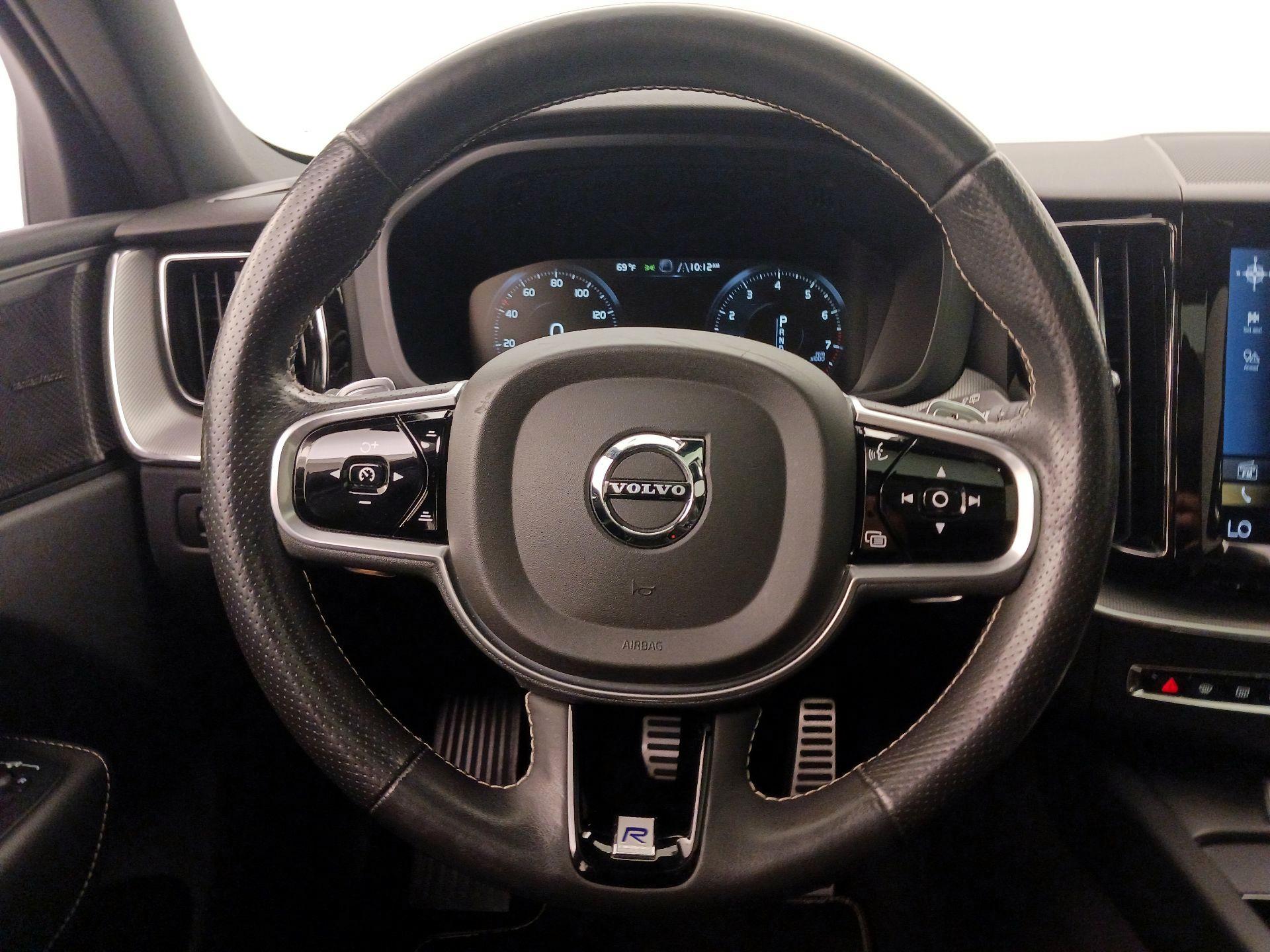 Thumbnail: 2019 Volvo XC60 - 10