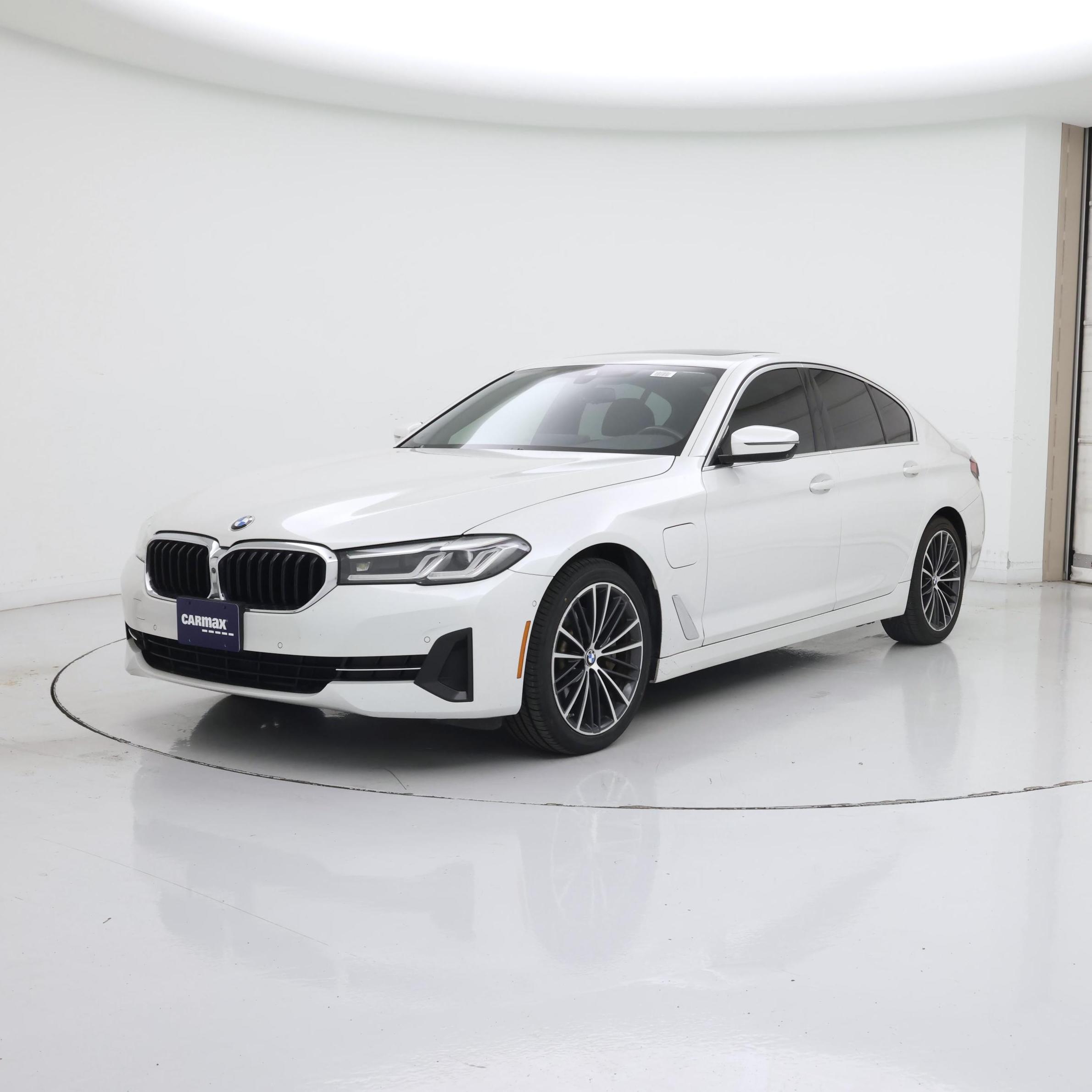 Thumbnail: 2021 BMW 5 Series - 4