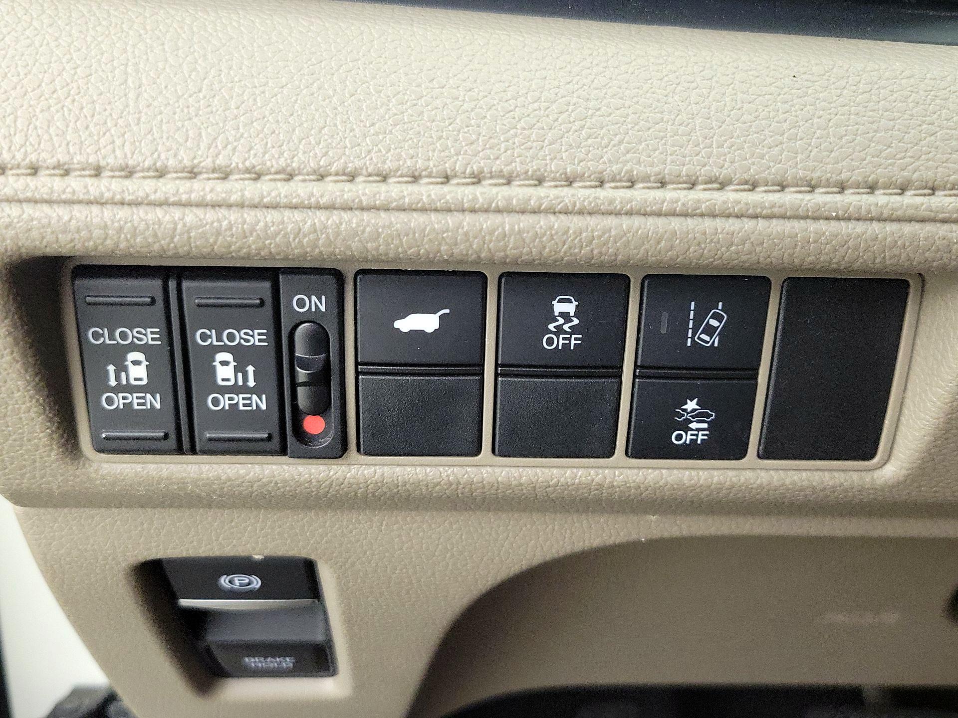 Thumbnail: 2019 Honda Odyssey - 13