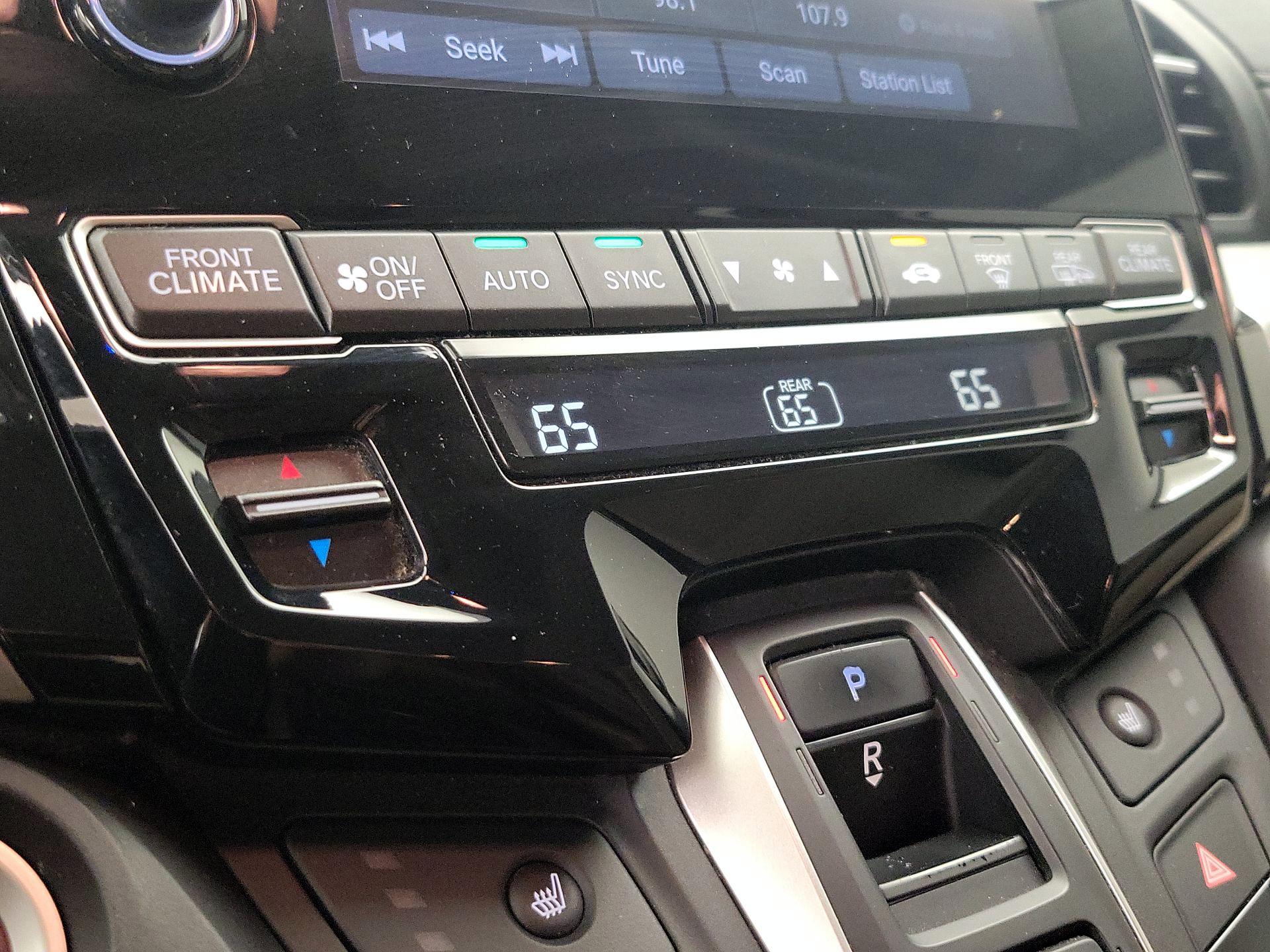 Thumbnail: 2019 Honda Odyssey - 17