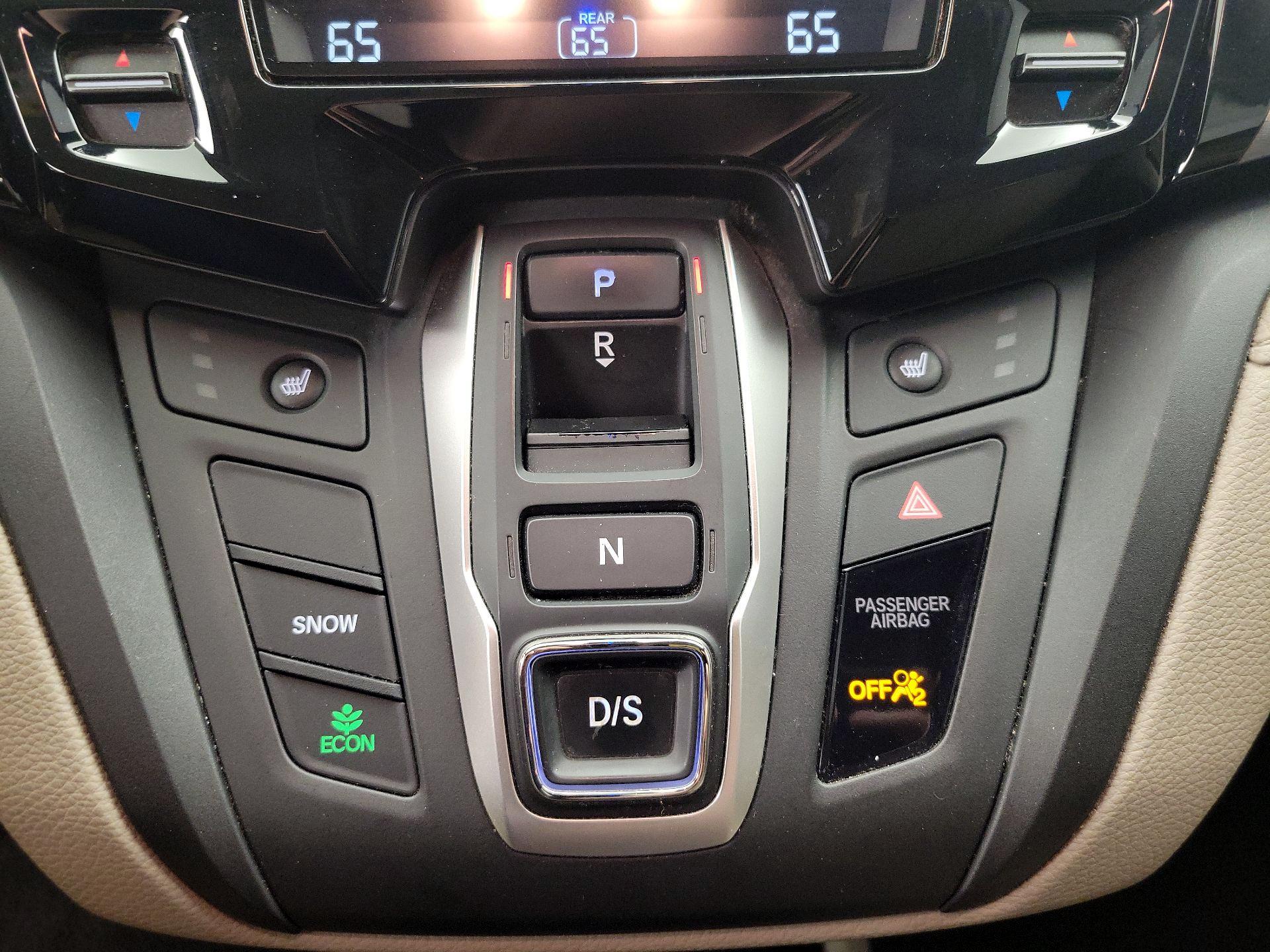 Thumbnail: 2019 Honda Odyssey - 18