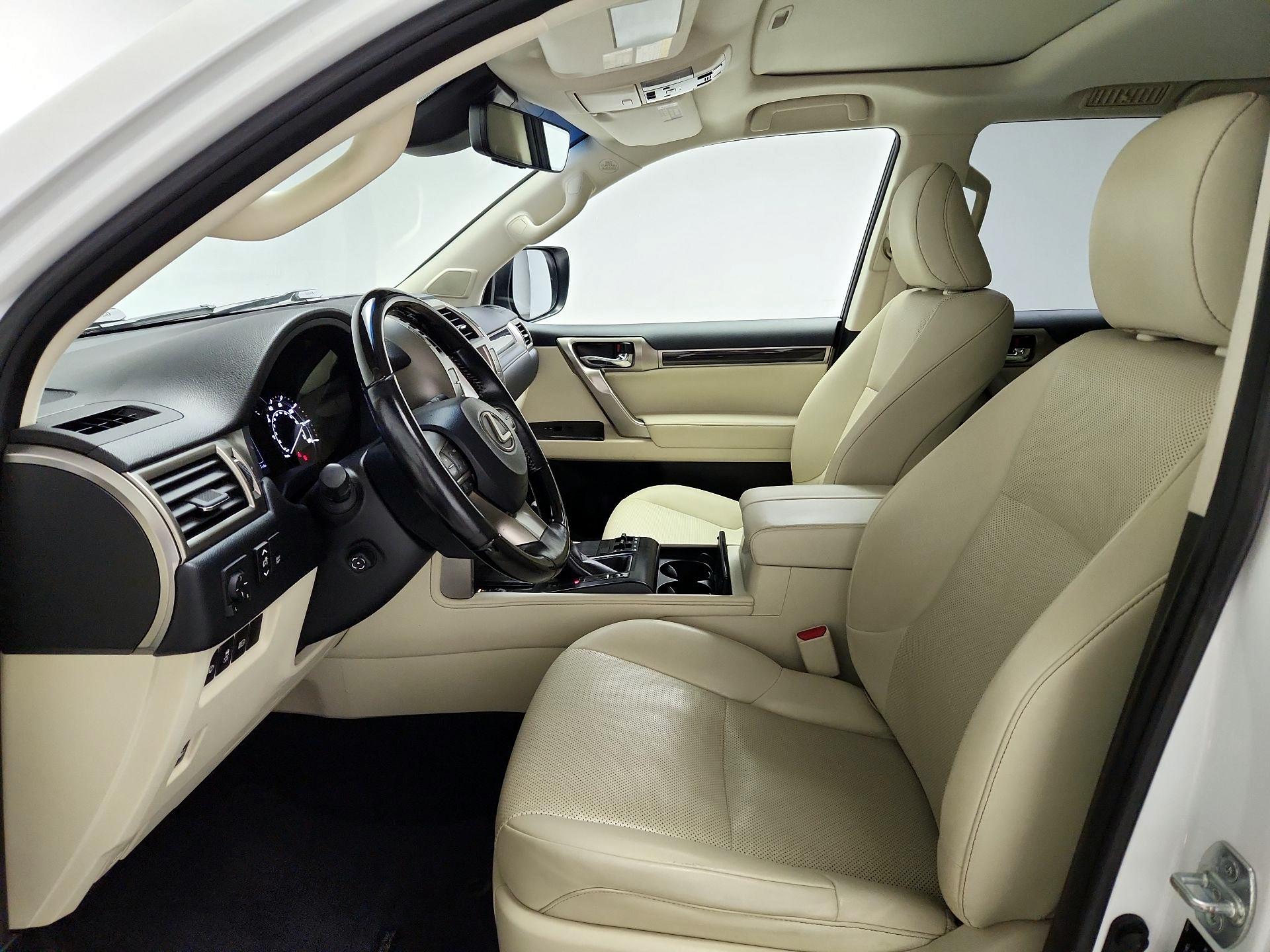 Thumbnail: 2020 Lexus GX - 11