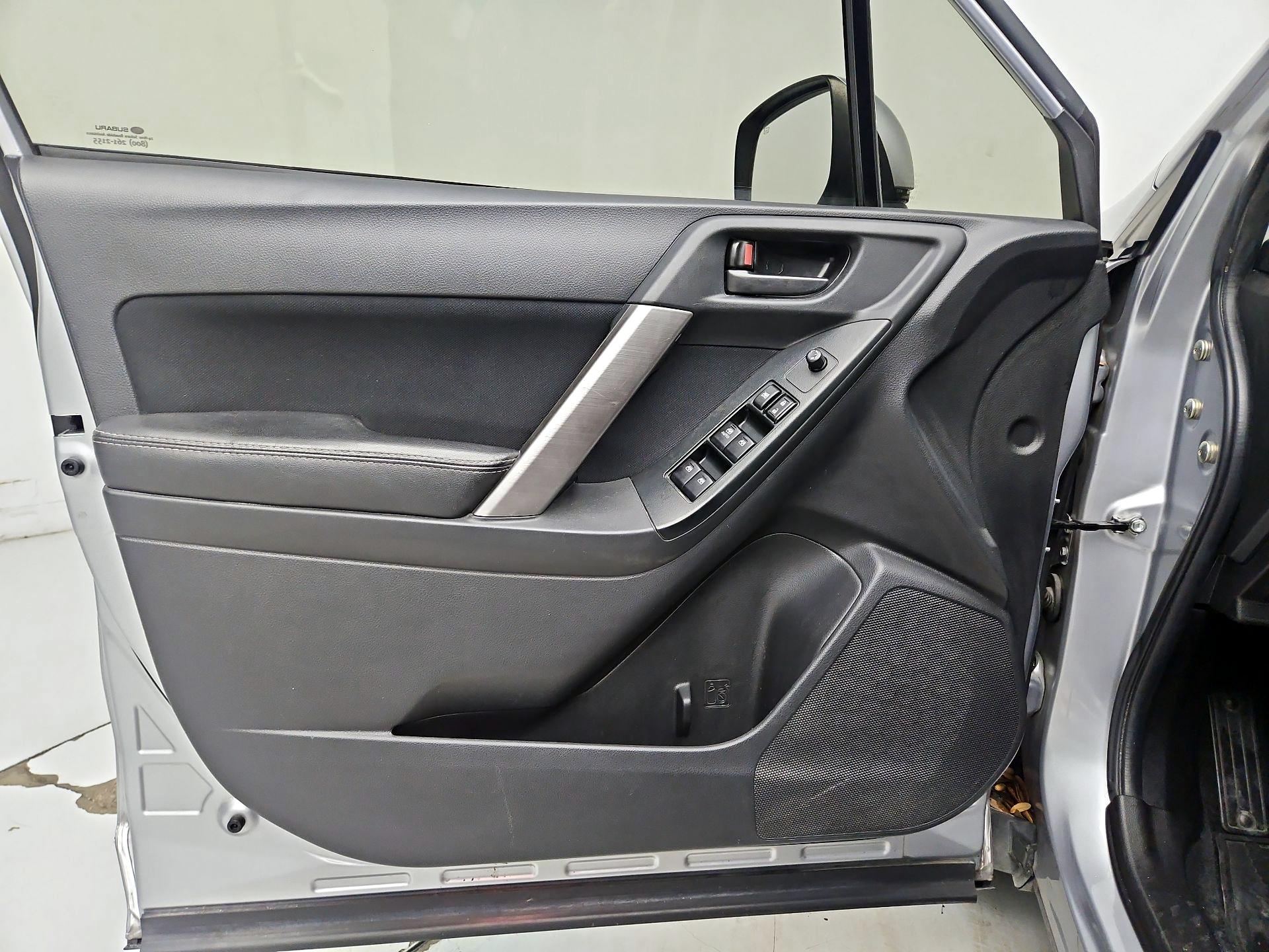 Thumbnail: 2016 Subaru Forester - 12