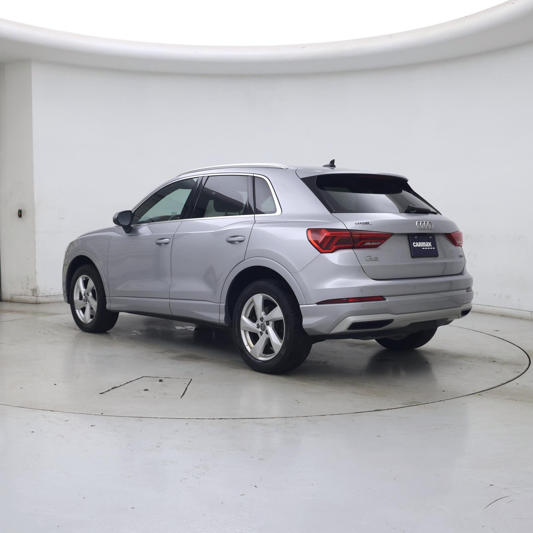Thumbnail: 2020 Audi Q3 - 2