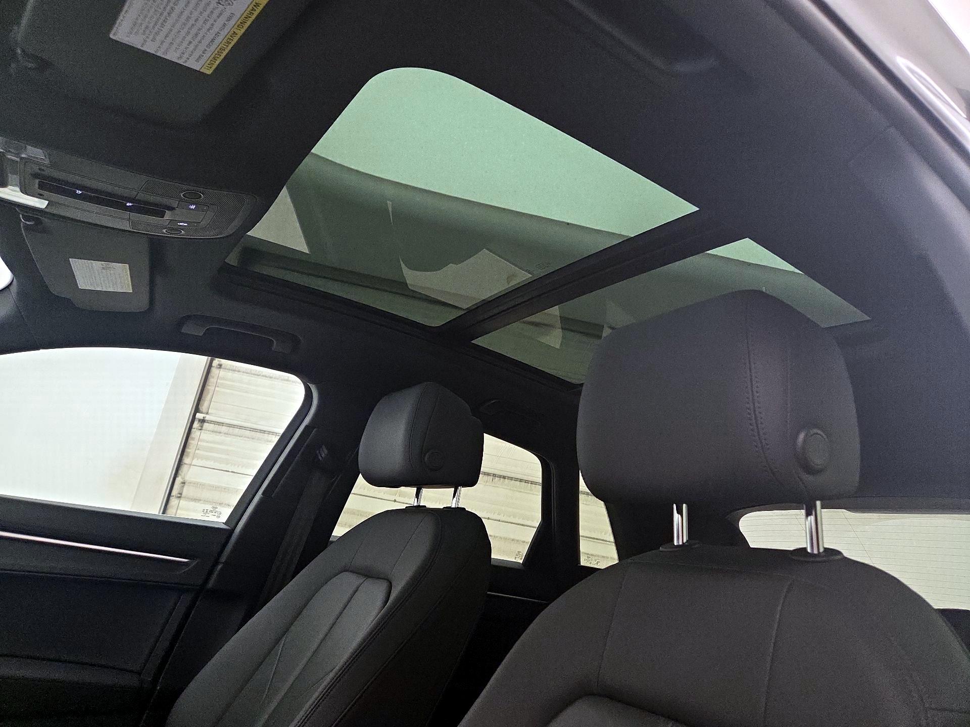 Thumbnail: 2020 Audi Q3 - 19