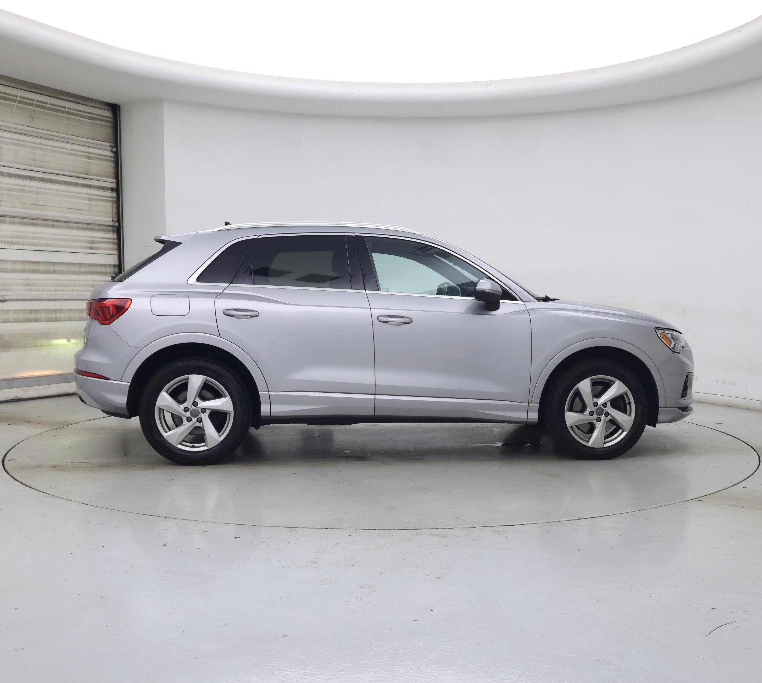 Thumbnail: 2020 Audi Q3 - 7
