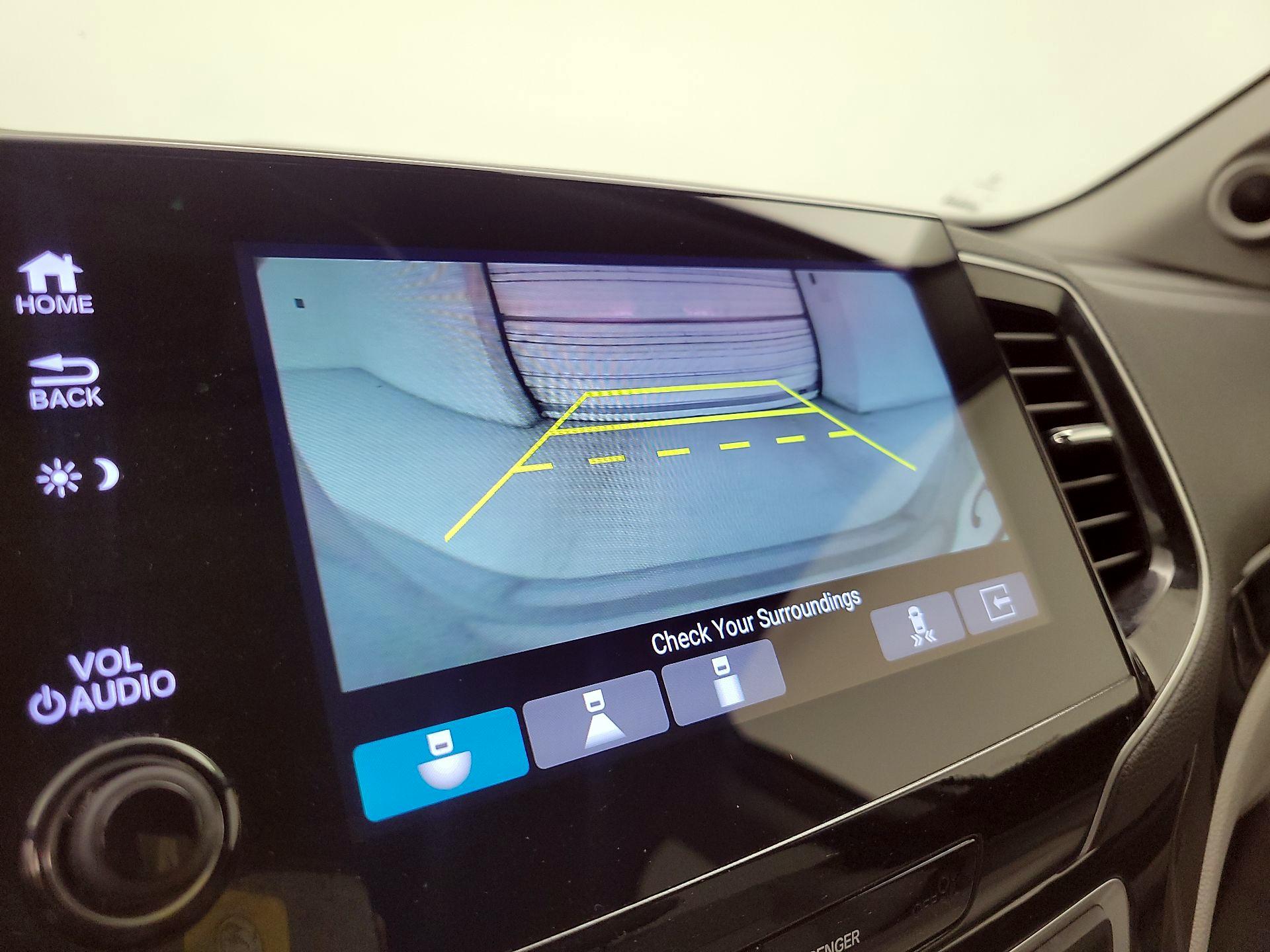 Thumbnail: 2019 Honda Pilot - 15