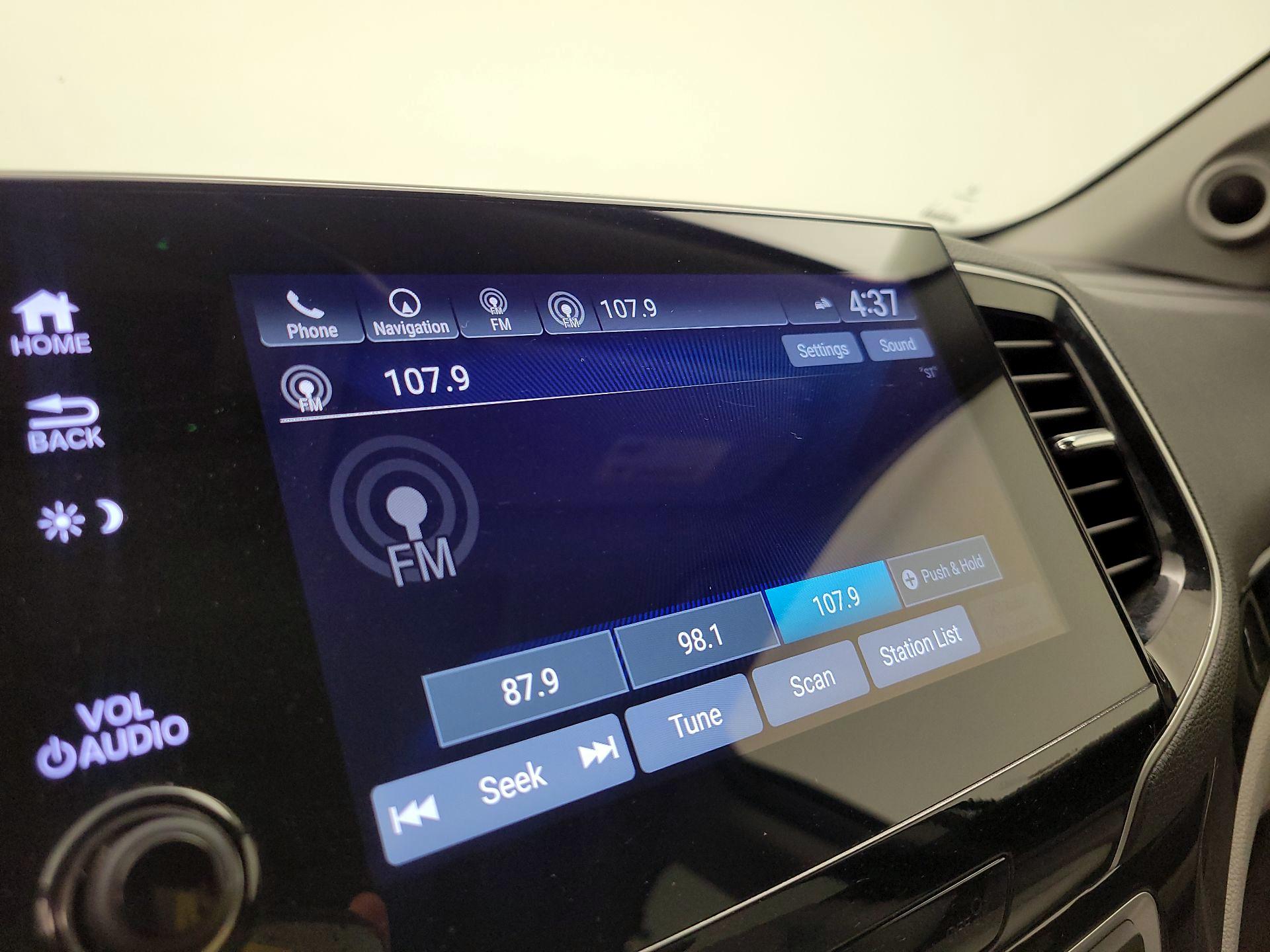 Thumbnail: 2019 Honda Pilot - 16