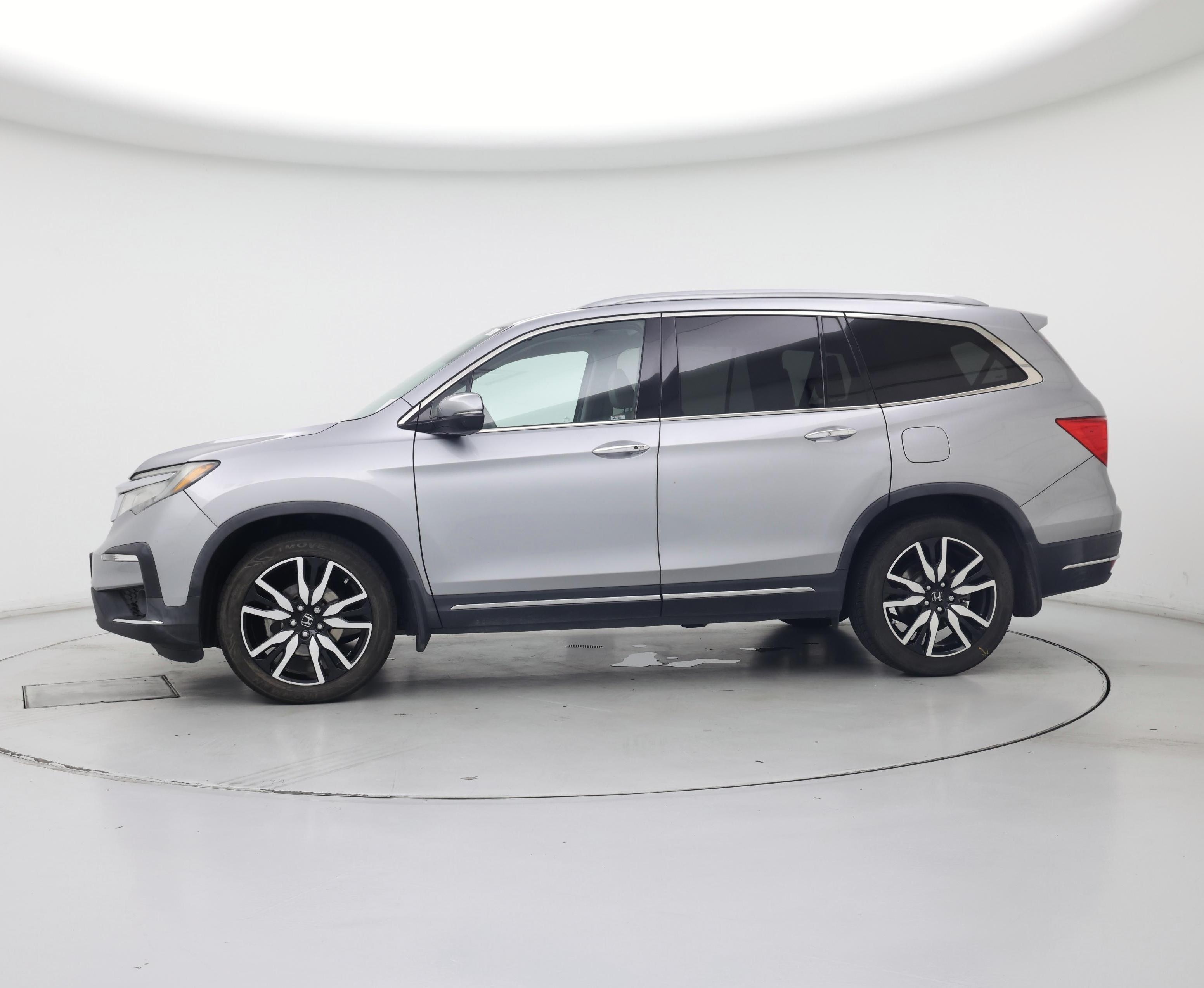 Thumbnail: 2019 Honda Pilot - 3