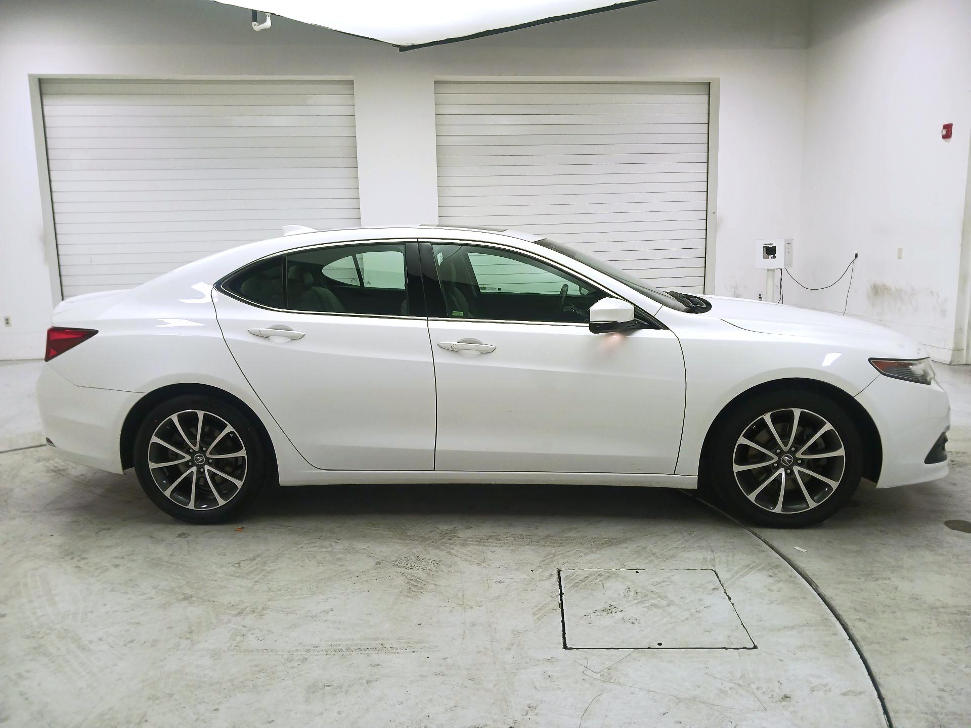 Thumbnail: 2015 Acura TLX - 4