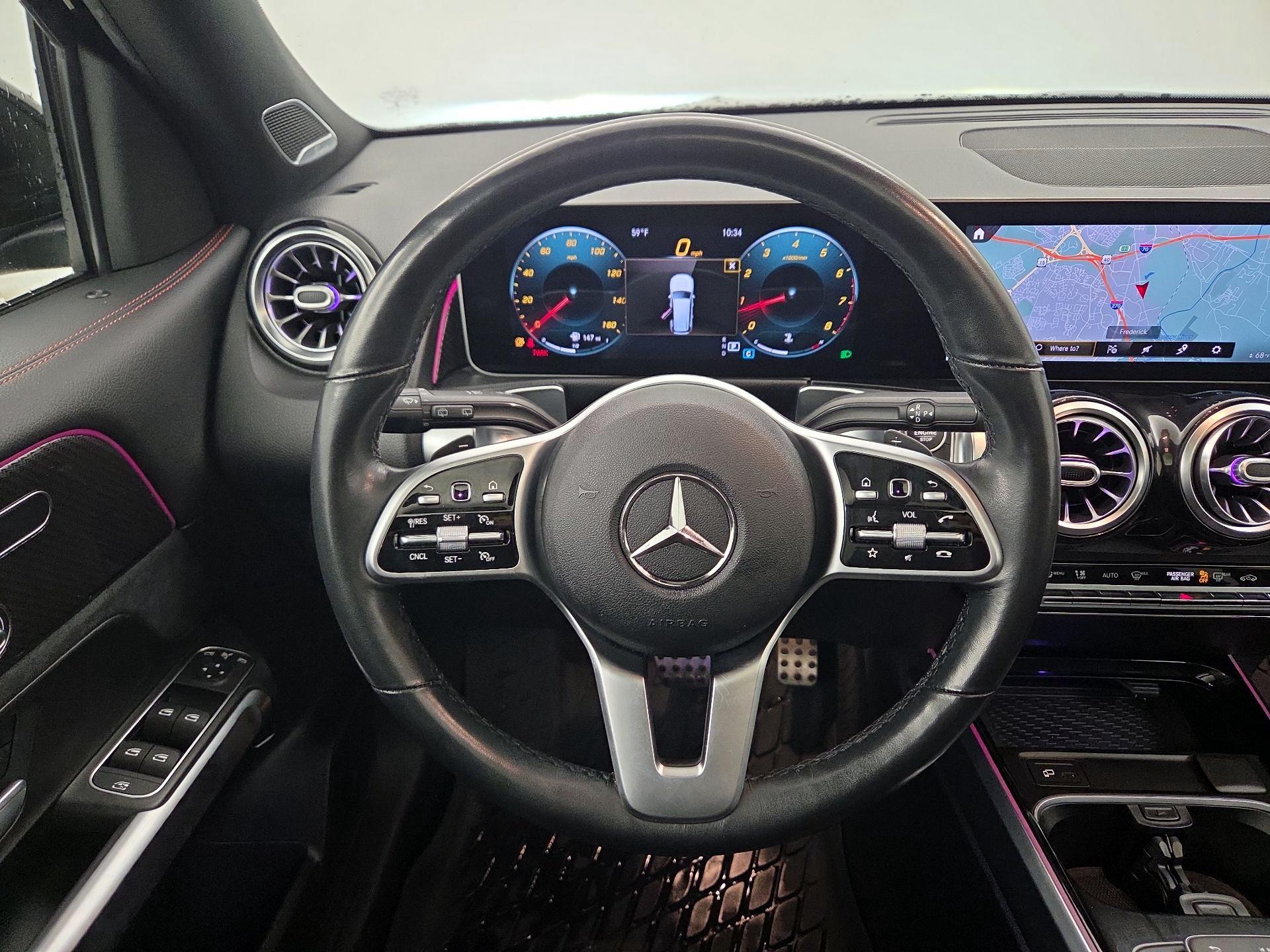 Thumbnail: 2021 Mercedes-Benz GLB - 10