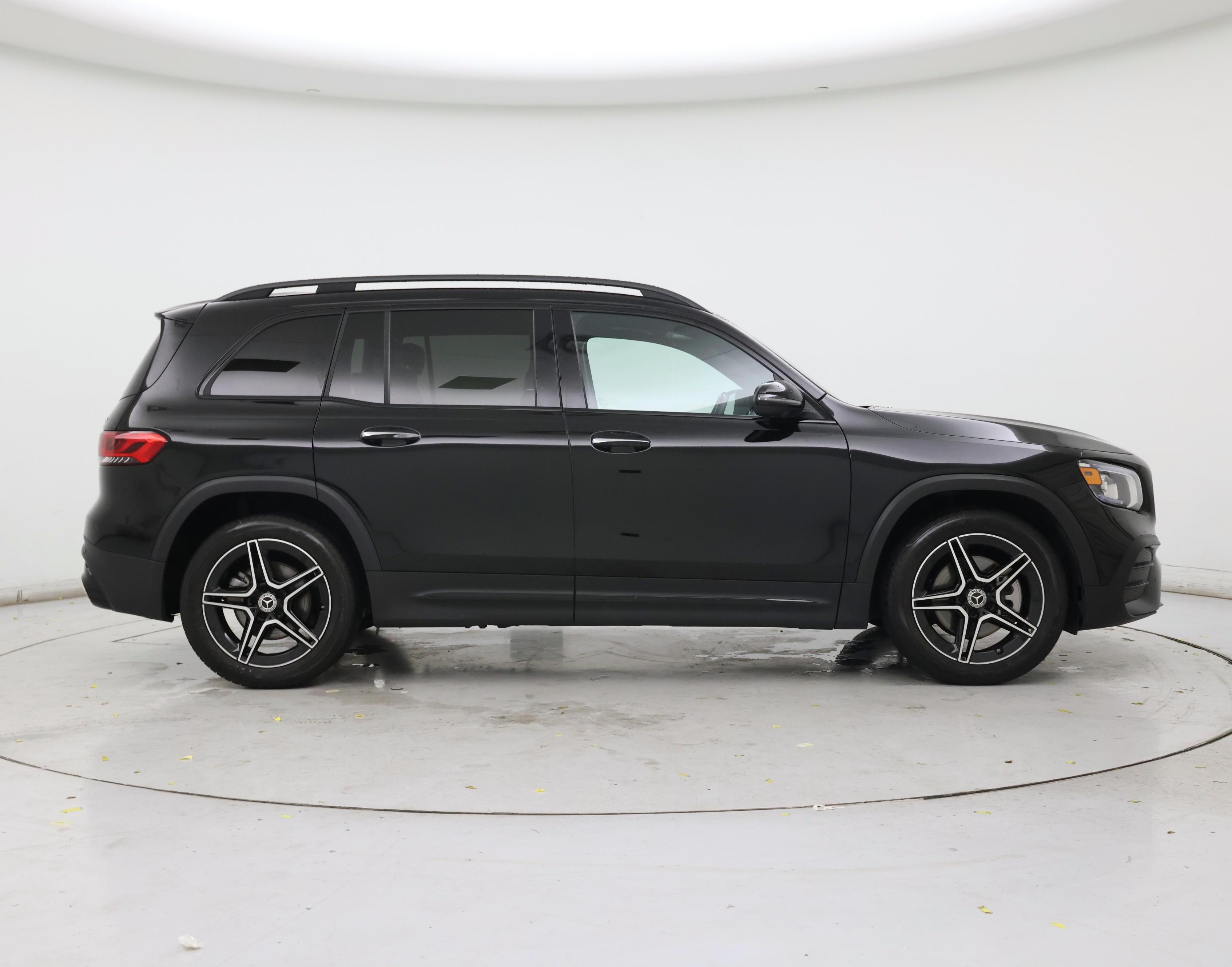 Thumbnail: 2021 Mercedes-Benz GLB - 7