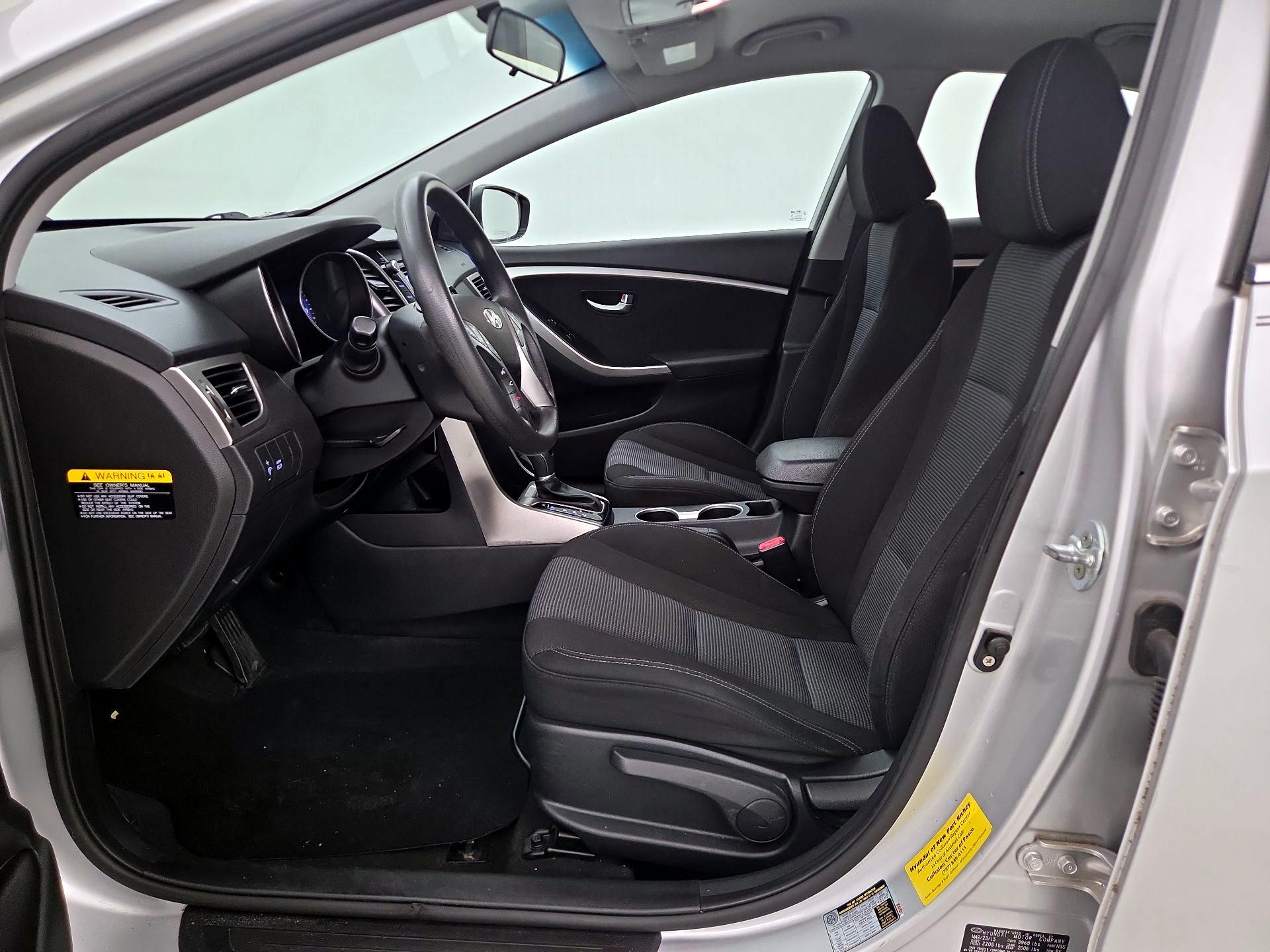 Thumbnail: 2016 Hyundai Elantra - 9