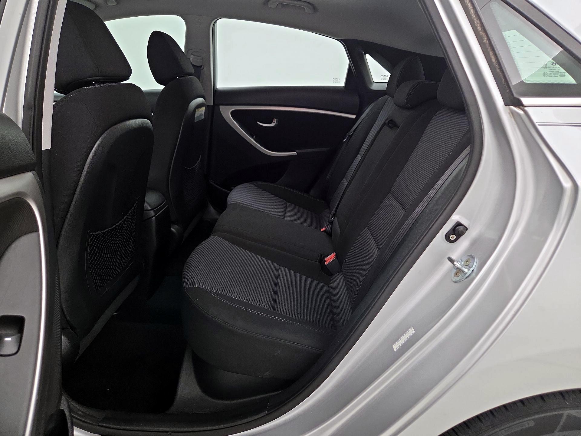 Thumbnail: 2016 Hyundai Elantra - 16
