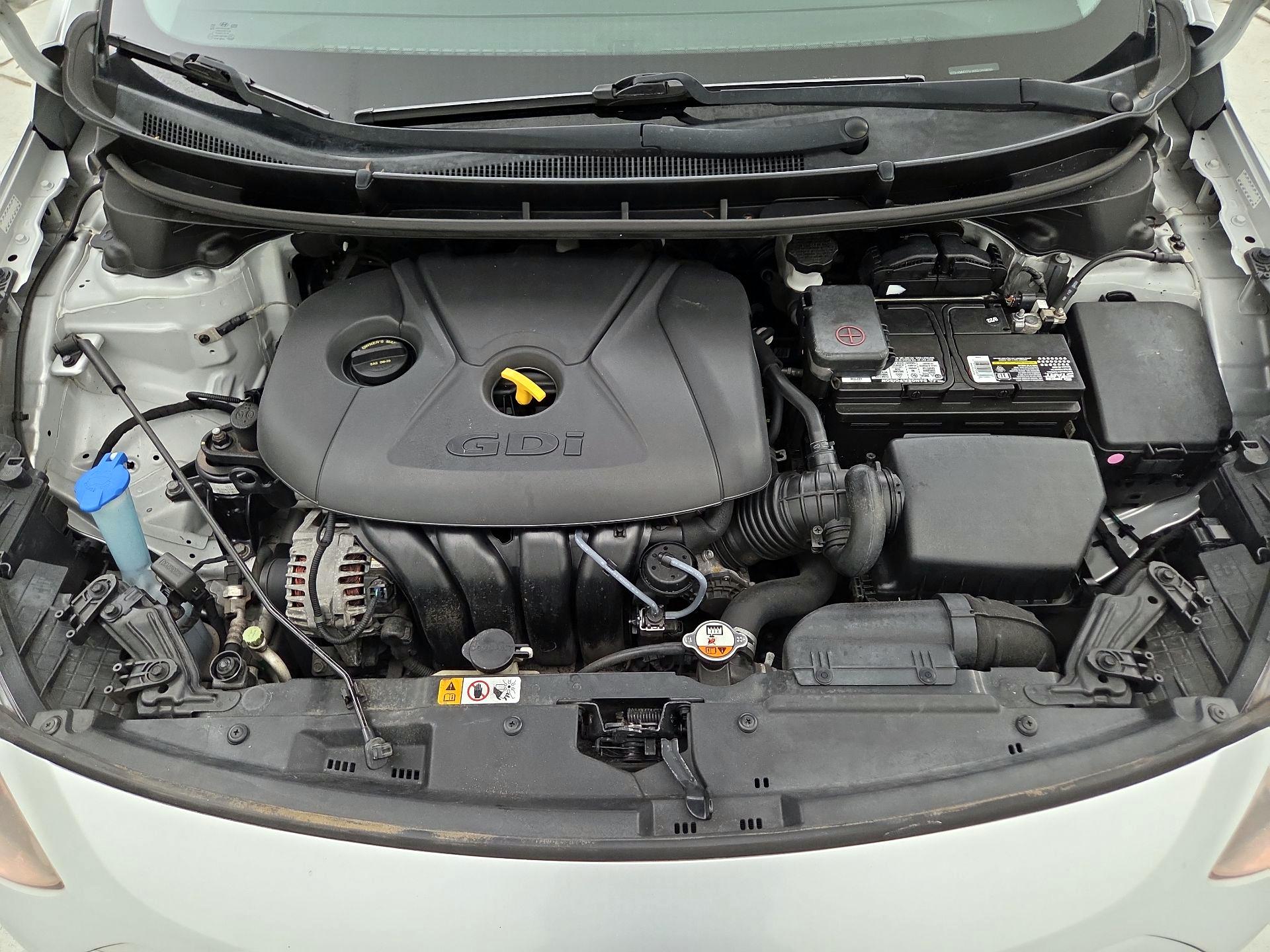 Thumbnail: 2016 Hyundai Elantra - 18