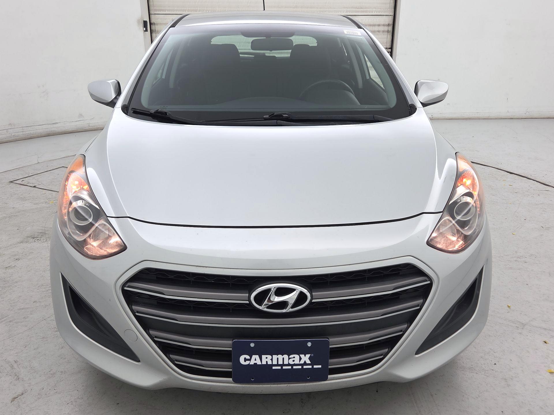 Thumbnail: 2016 Hyundai Elantra - 2