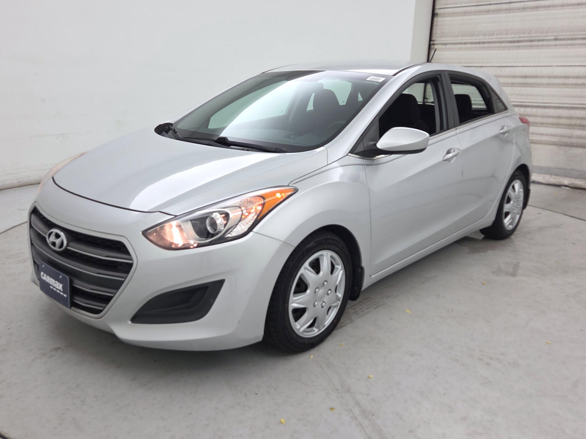 Thumbnail: 2016 Hyundai Elantra - 3