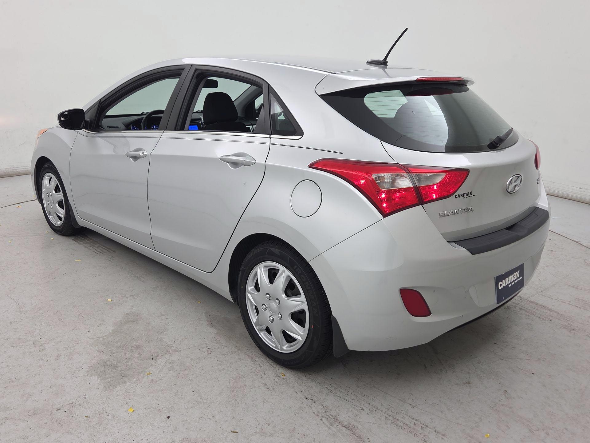Thumbnail: 2016 Hyundai Elantra - 7