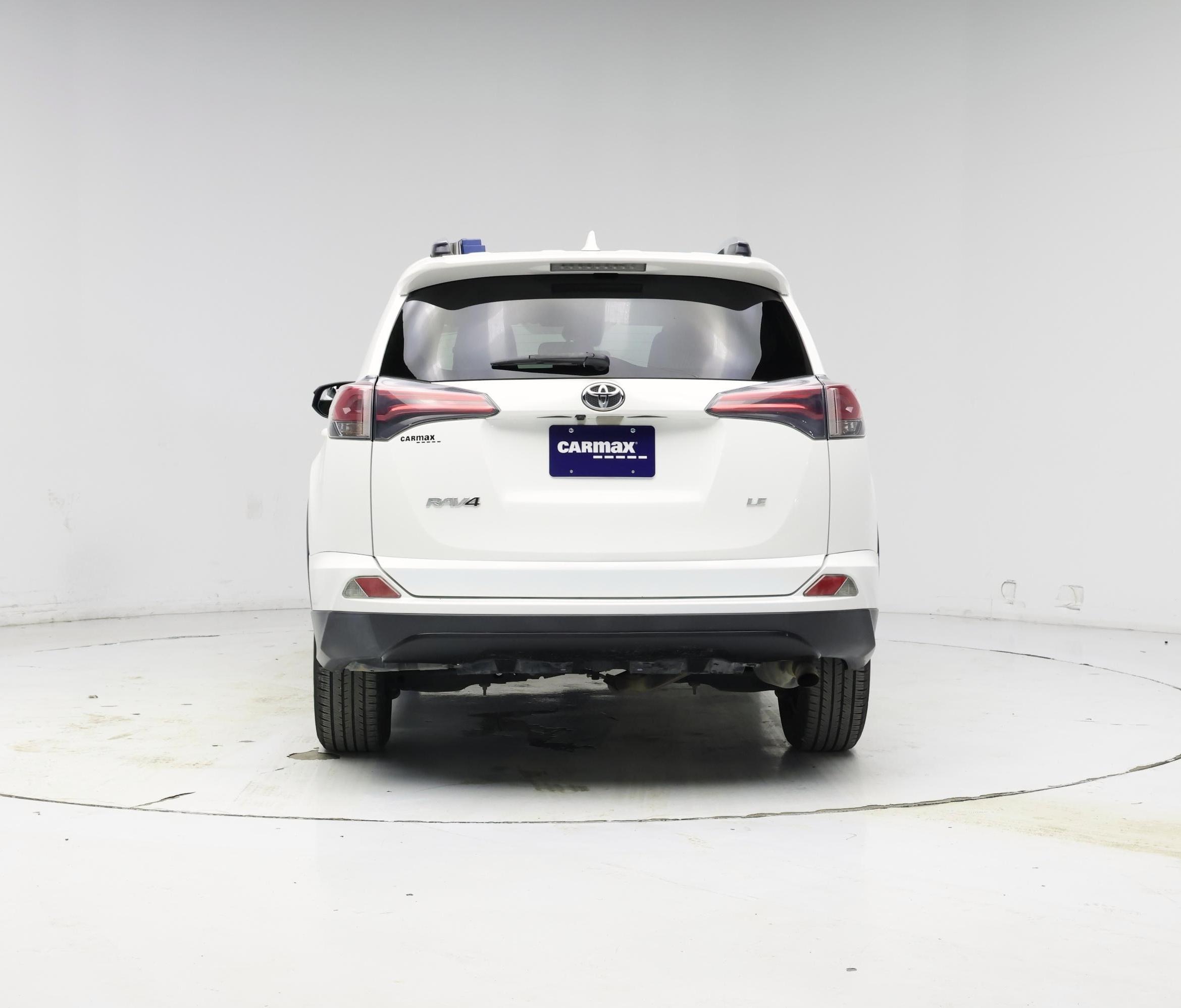 Thumbnail: 2018 Toyota RAV4 - 6
