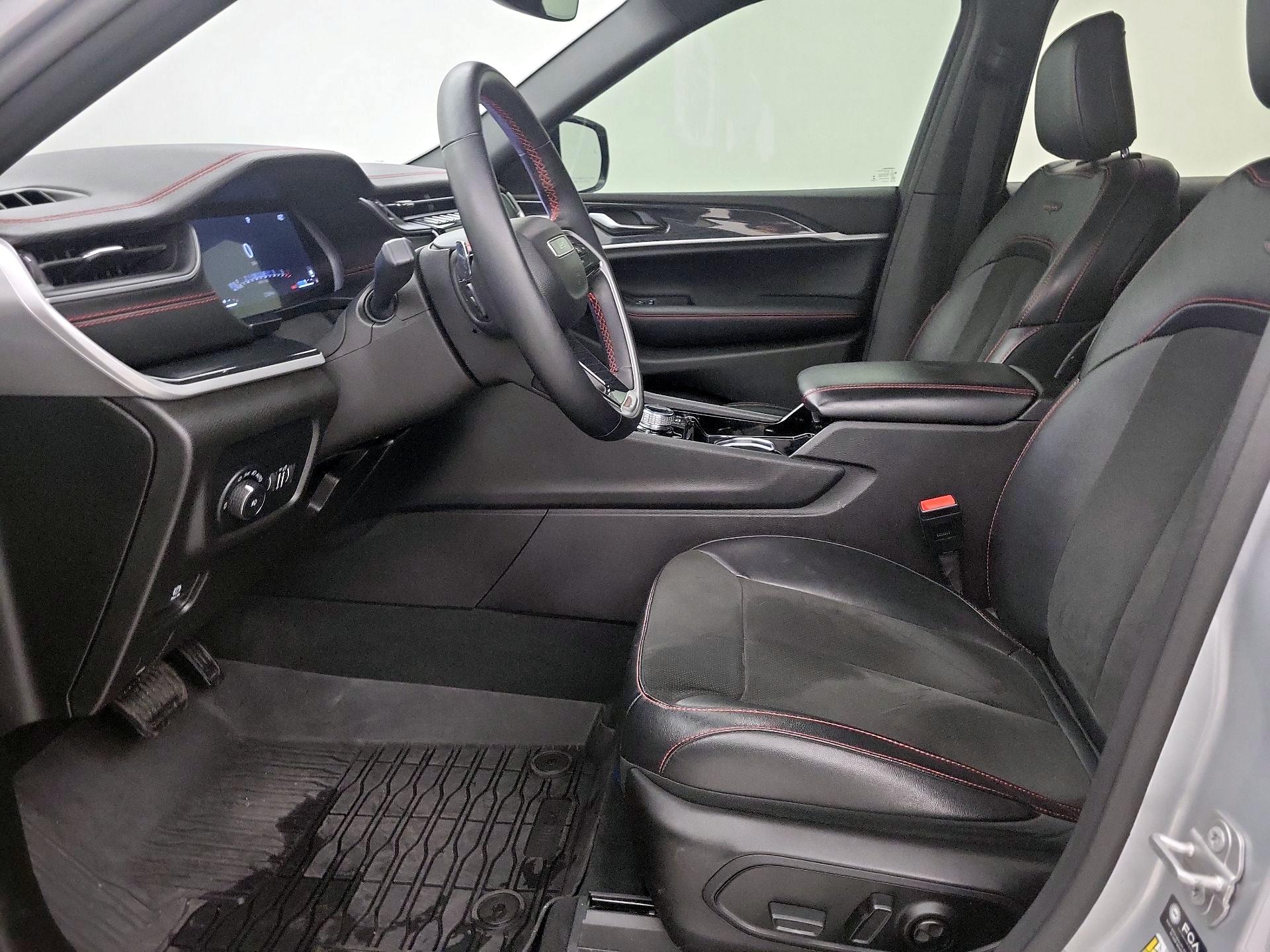 Thumbnail: 2022 Jeep Grand Cherokee - 20