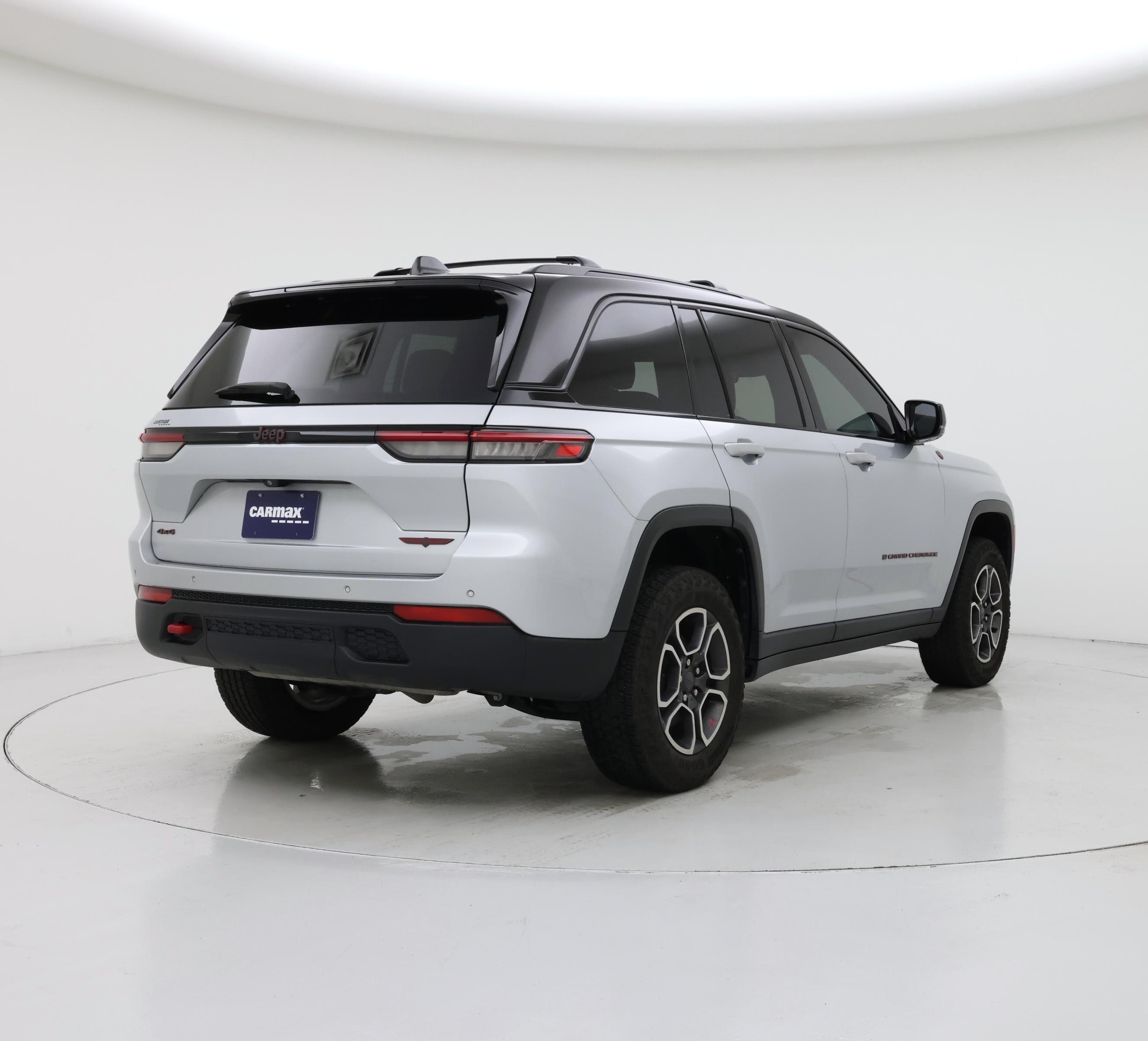Thumbnail: 2022 Jeep Grand Cherokee - 8