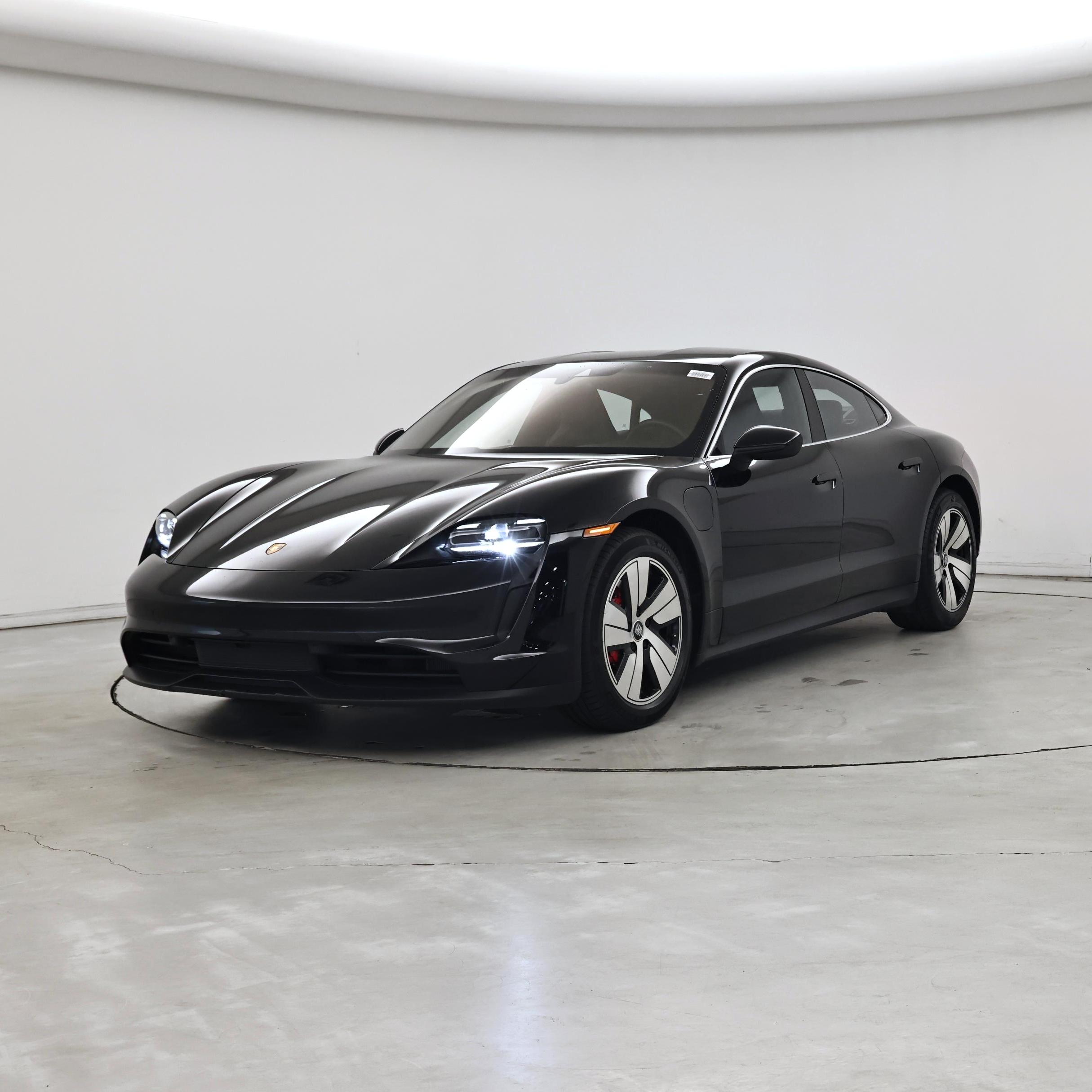 Thumbnail: 2021 Porsche Taycan - 4